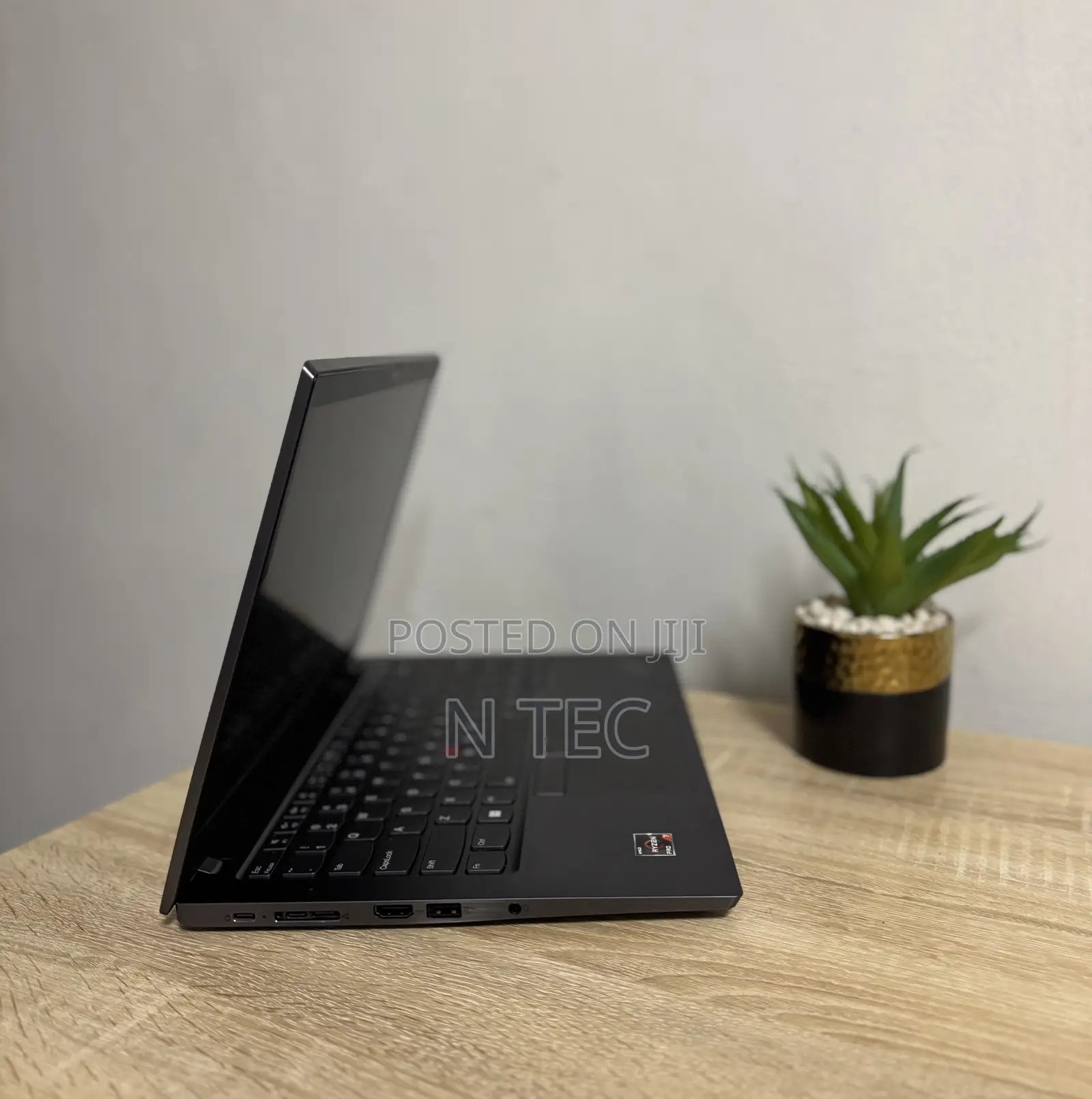 Laptop Lenovo Thinkpad T14s Gen 2 16GB AMD Ryzen 9 SSD 256GB