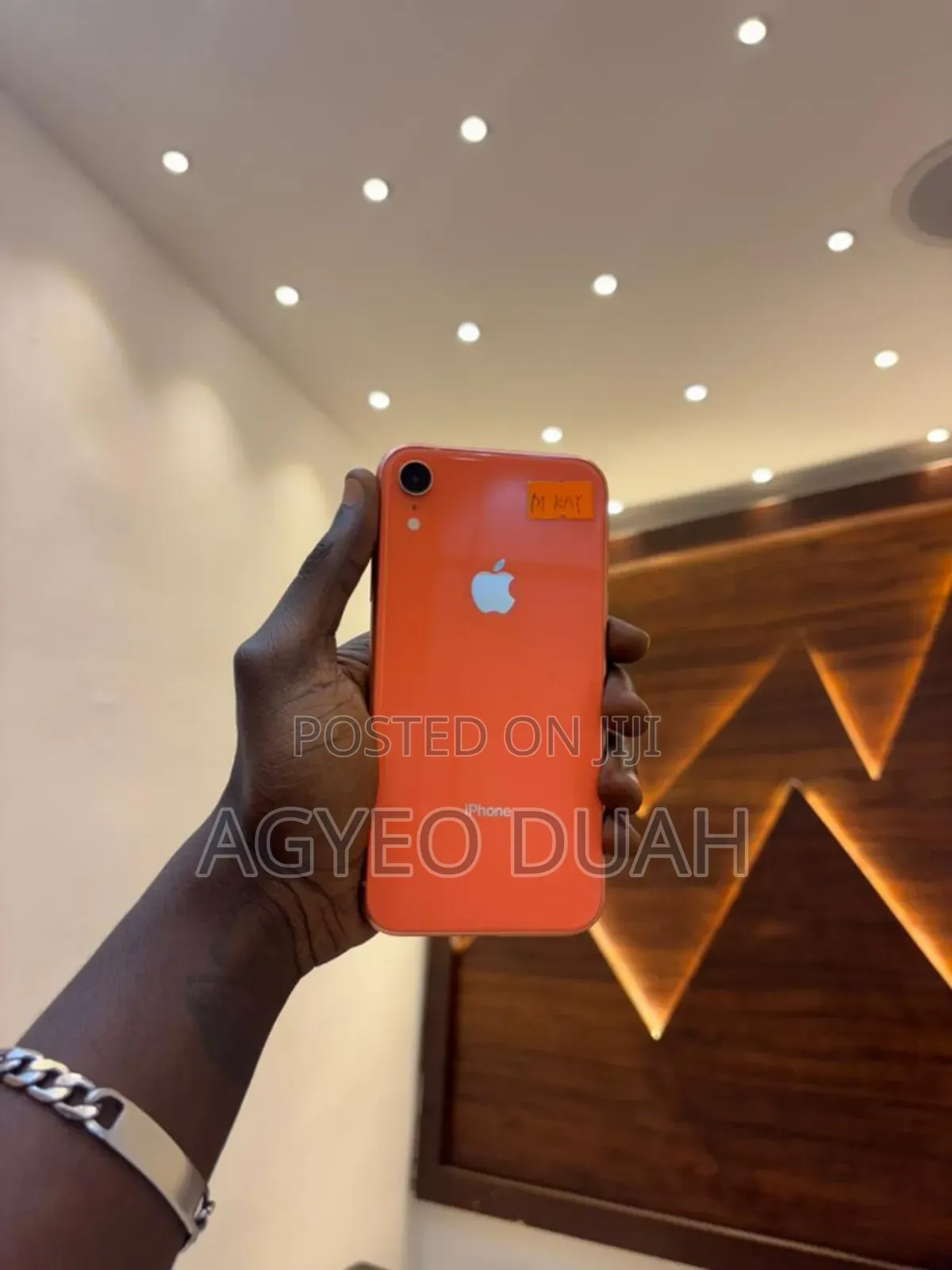 New Apple iPhone XR 128 GB Orange