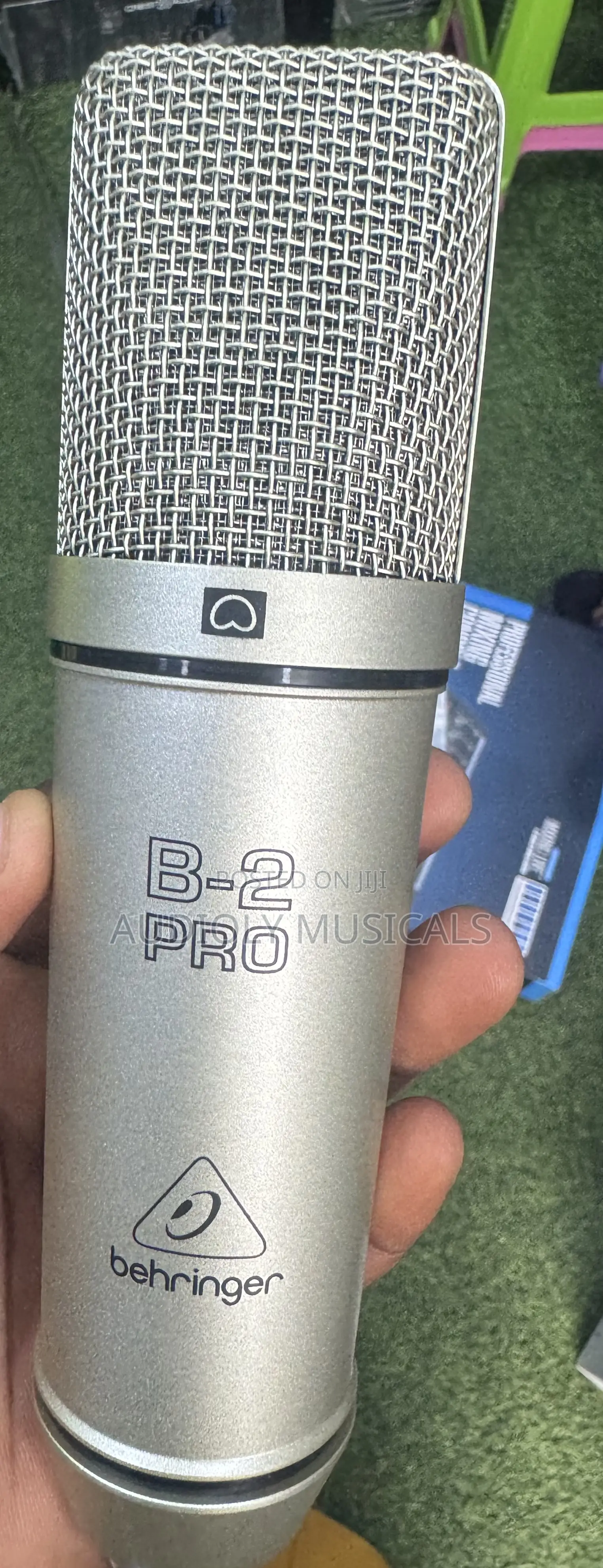 Behringer B-2 Pro Studio Condenser Microphone