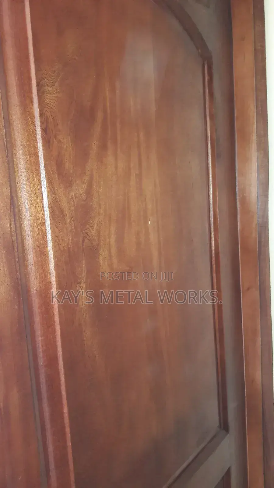 Woody Spraying. (Furnitures)
