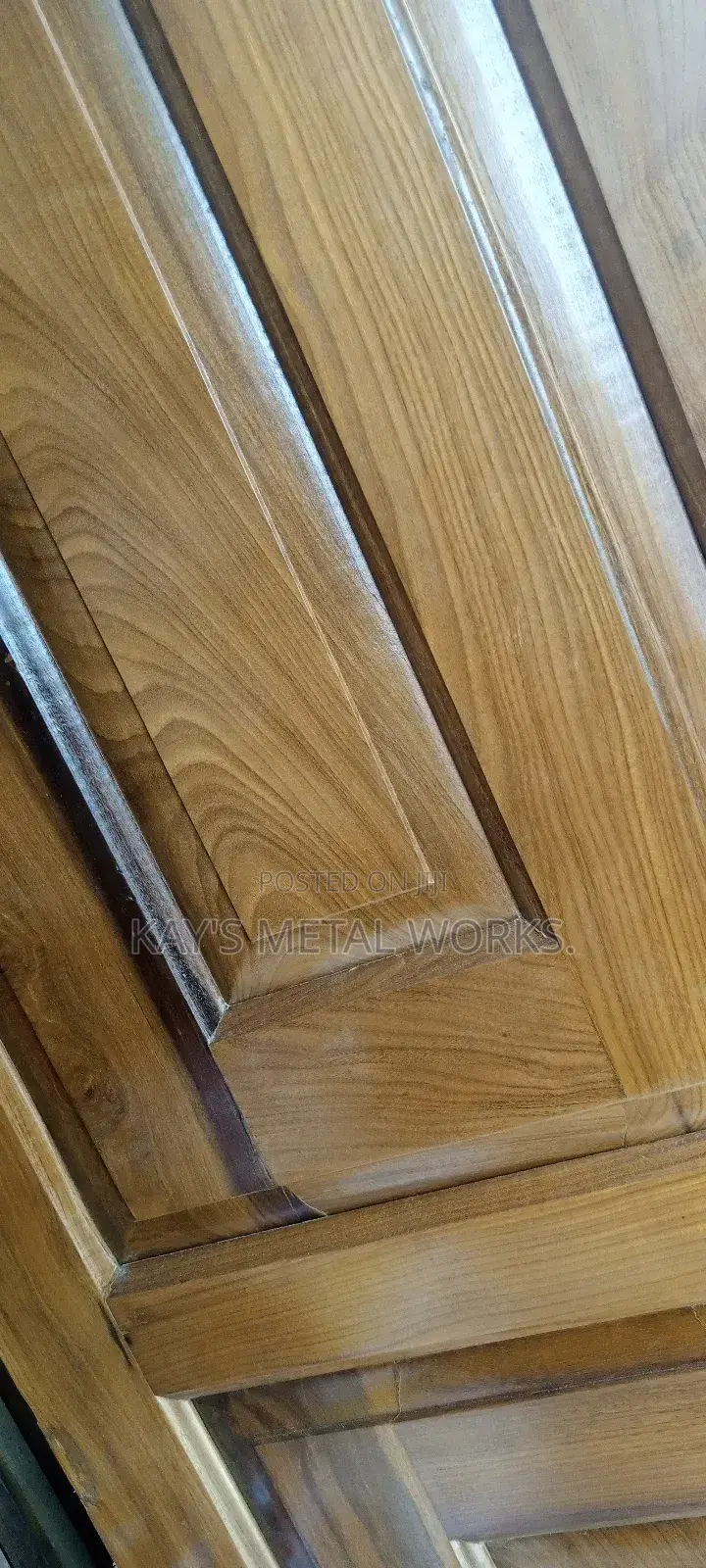 De Wood Woody Doors Spraying