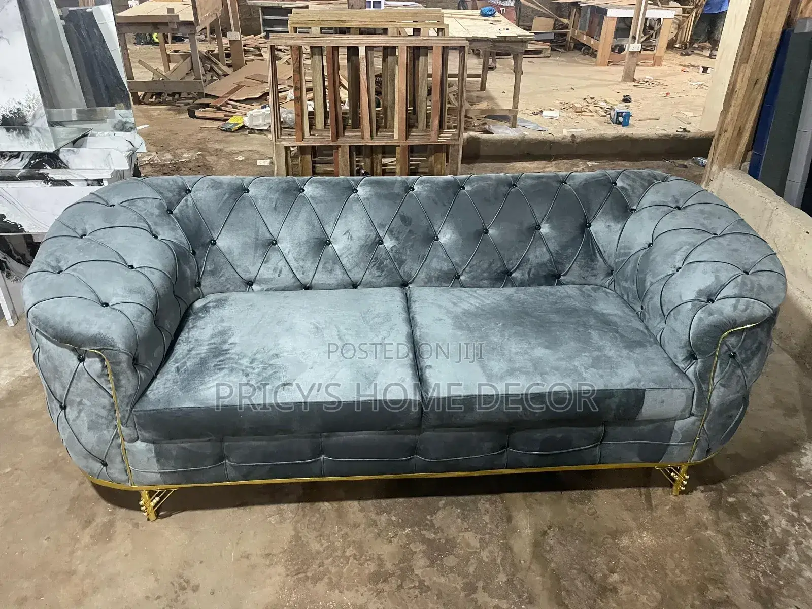 Luxurious 3 in 1 Sofa Available in All Colors