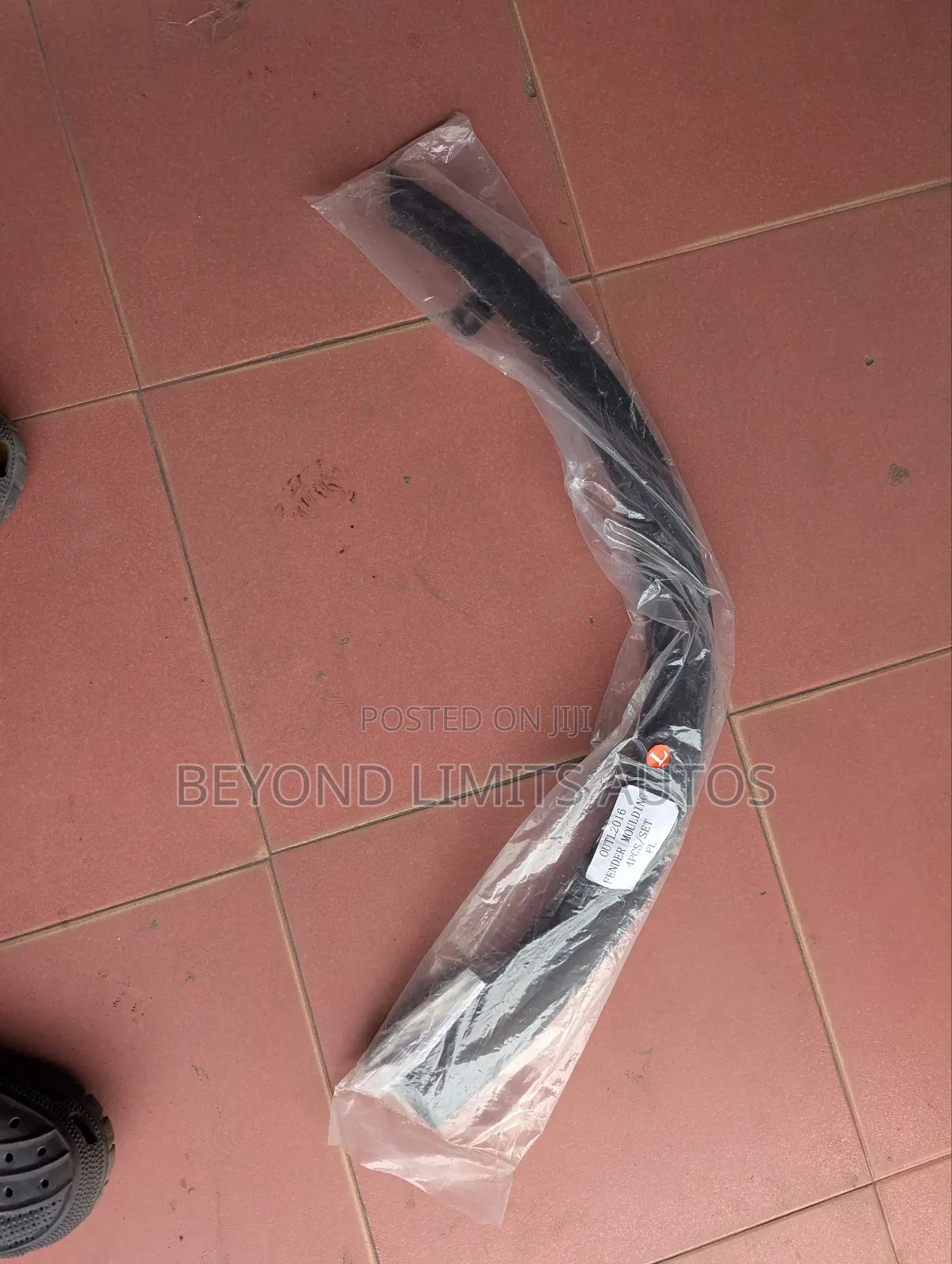 Mitsubishi Outlander 2016,2017,2018,2019 Fender Moulding