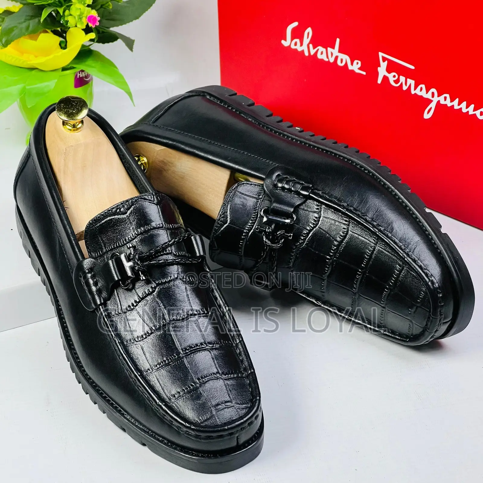 Salvatore Ferragamo Black Men Leather Loafers With Flat Shoe
