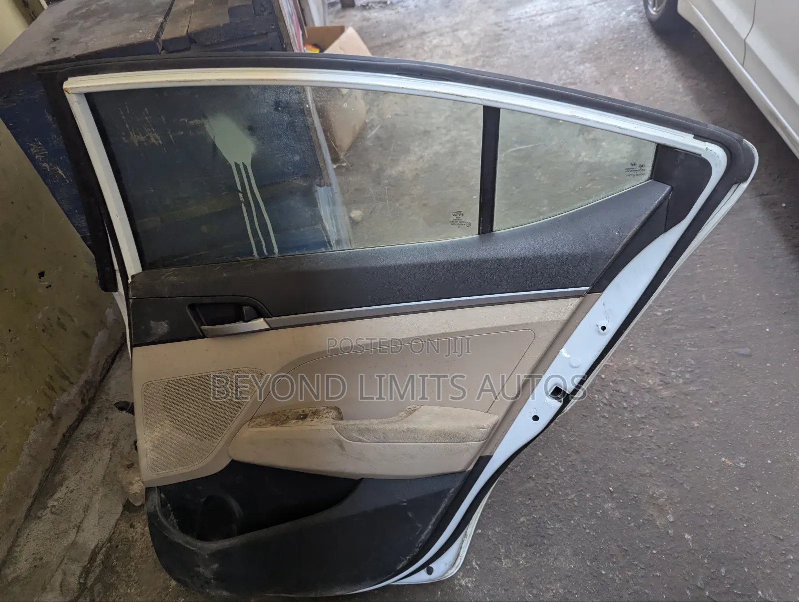 Hyundai Elantra 2019,2020 Door