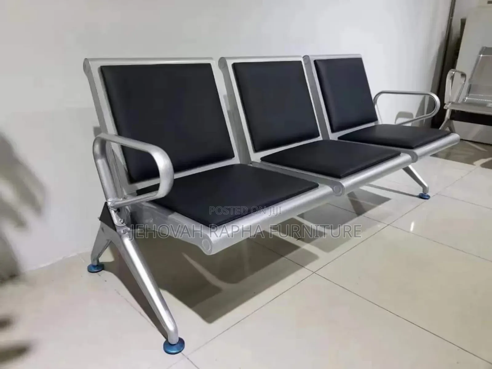 Waiting Chair With Pad