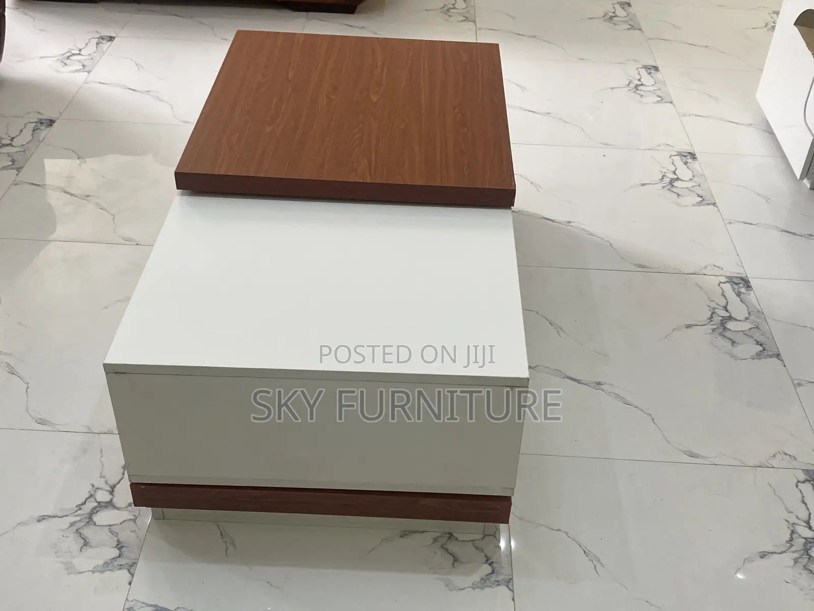 Laminated Board Centre Table