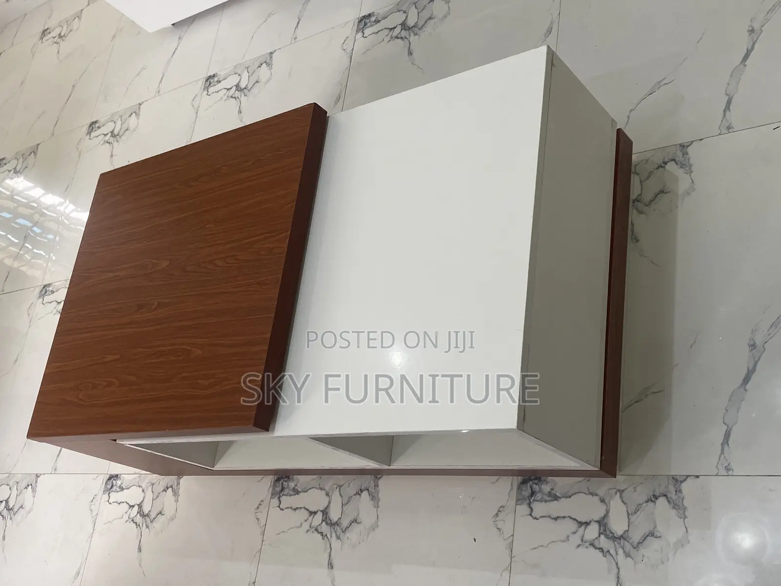 Laminated Board Centre Table