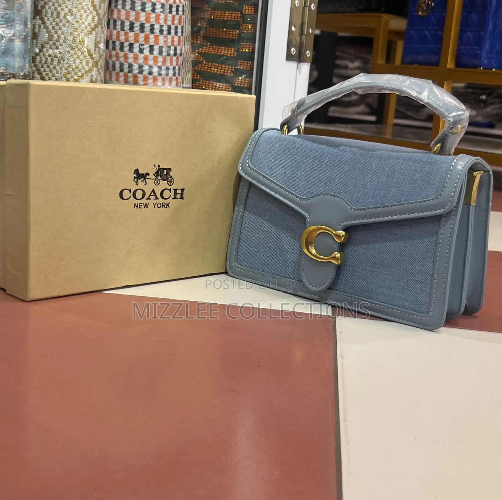 Quality Ladies Coach Bag Fully Boxed