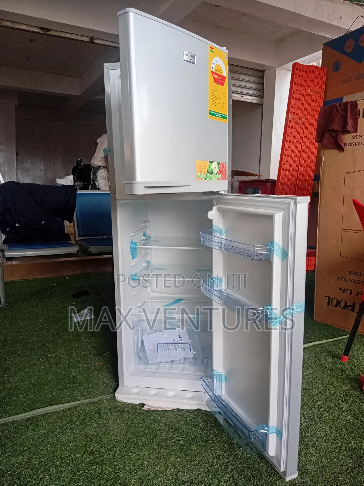 Freestanding Westpool 158 138l Top Freezer Refrigerator Double Door