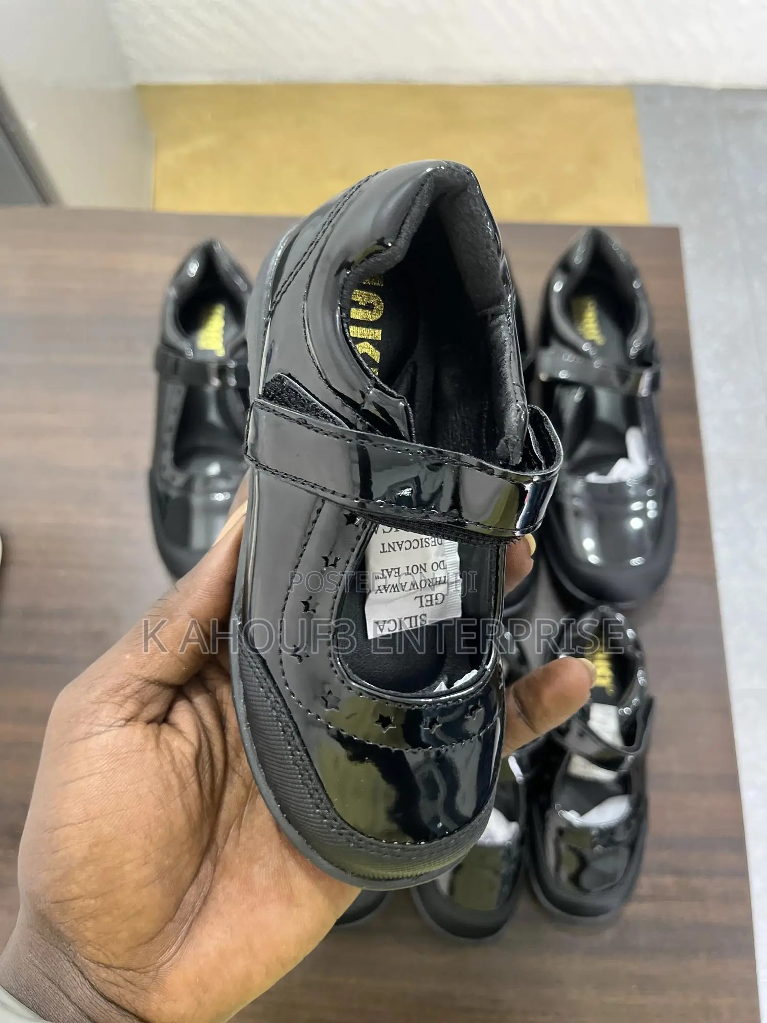 Down School Shoes for Kids