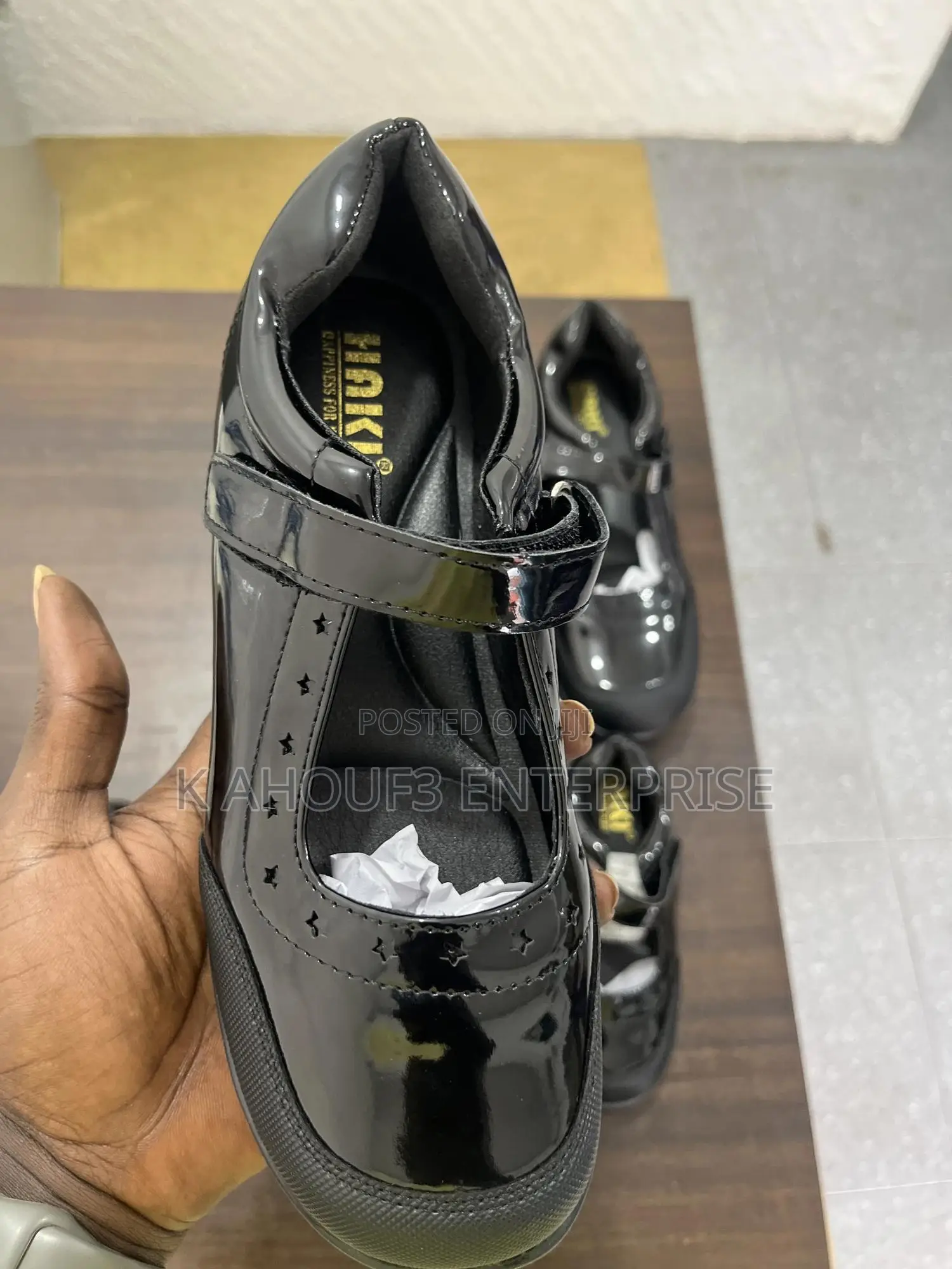Down School Shoes for Kids