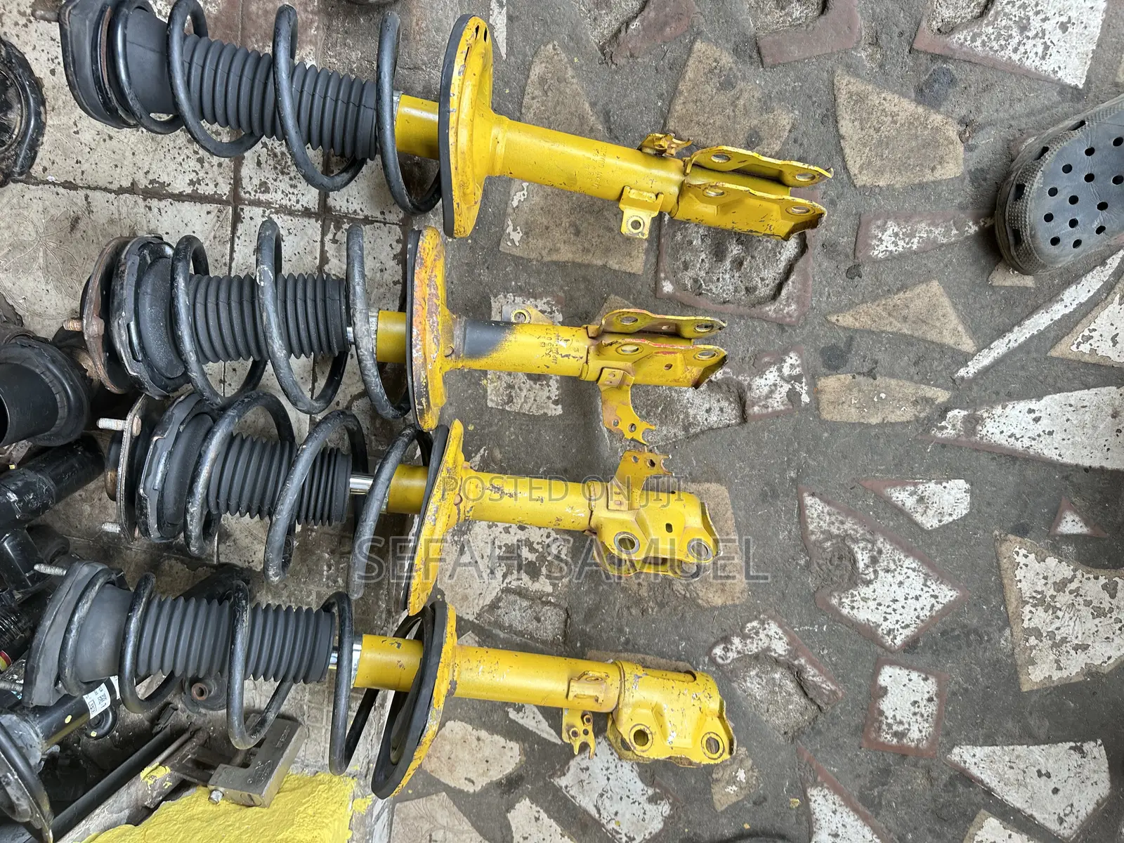 Camry Spider 2015 Front and Back Shocks