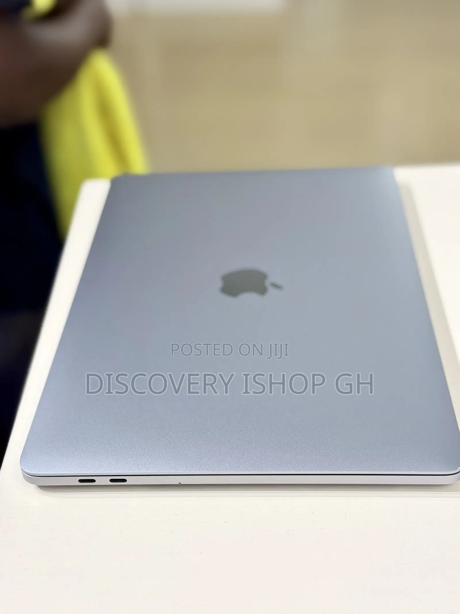 Laptop Apple MacBook Pro 2020 16GB Intel Core I5 SSD 512GB