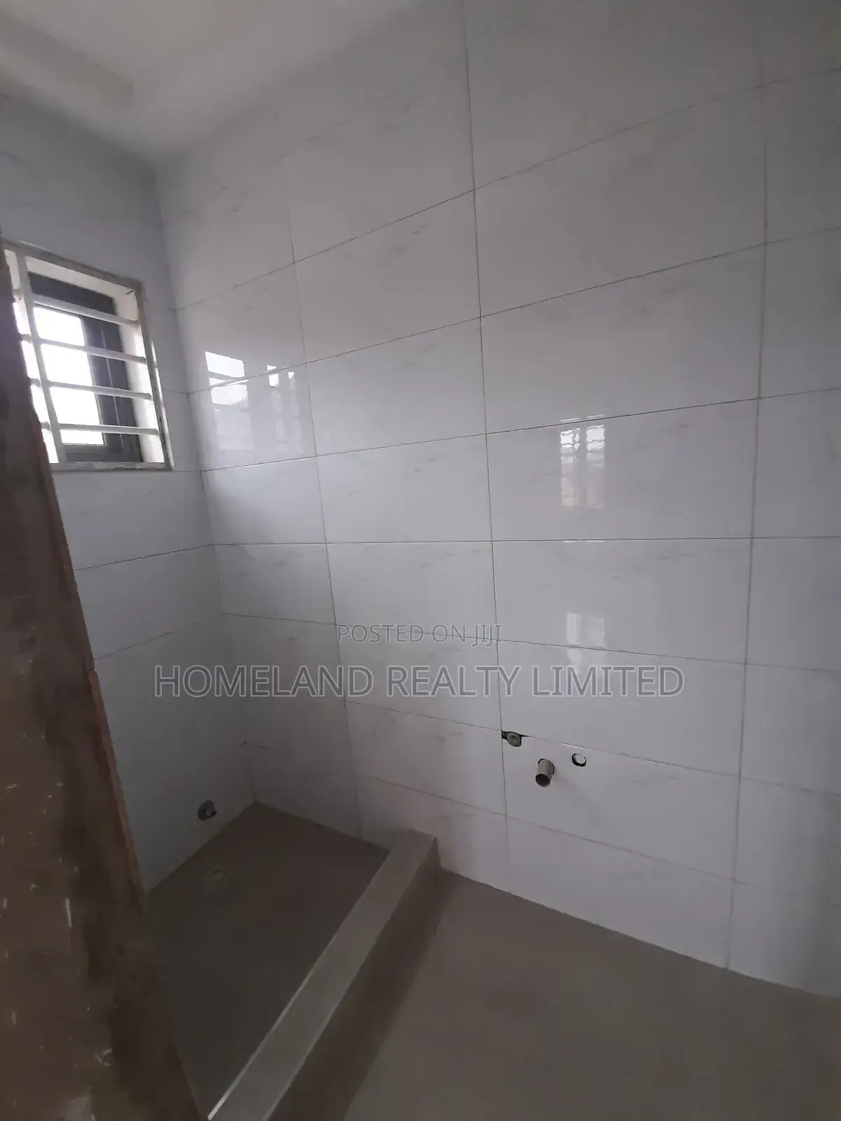 4bdrm Duplex in Hatso, Haatso for sale