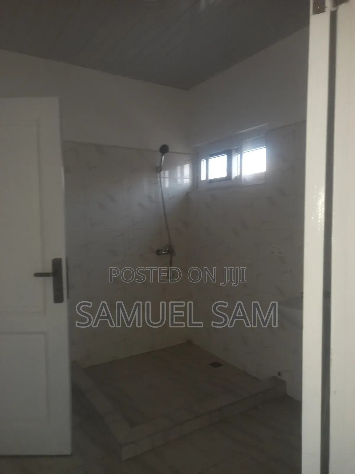 4bdrm Apartment in Tema Community 11 for rent