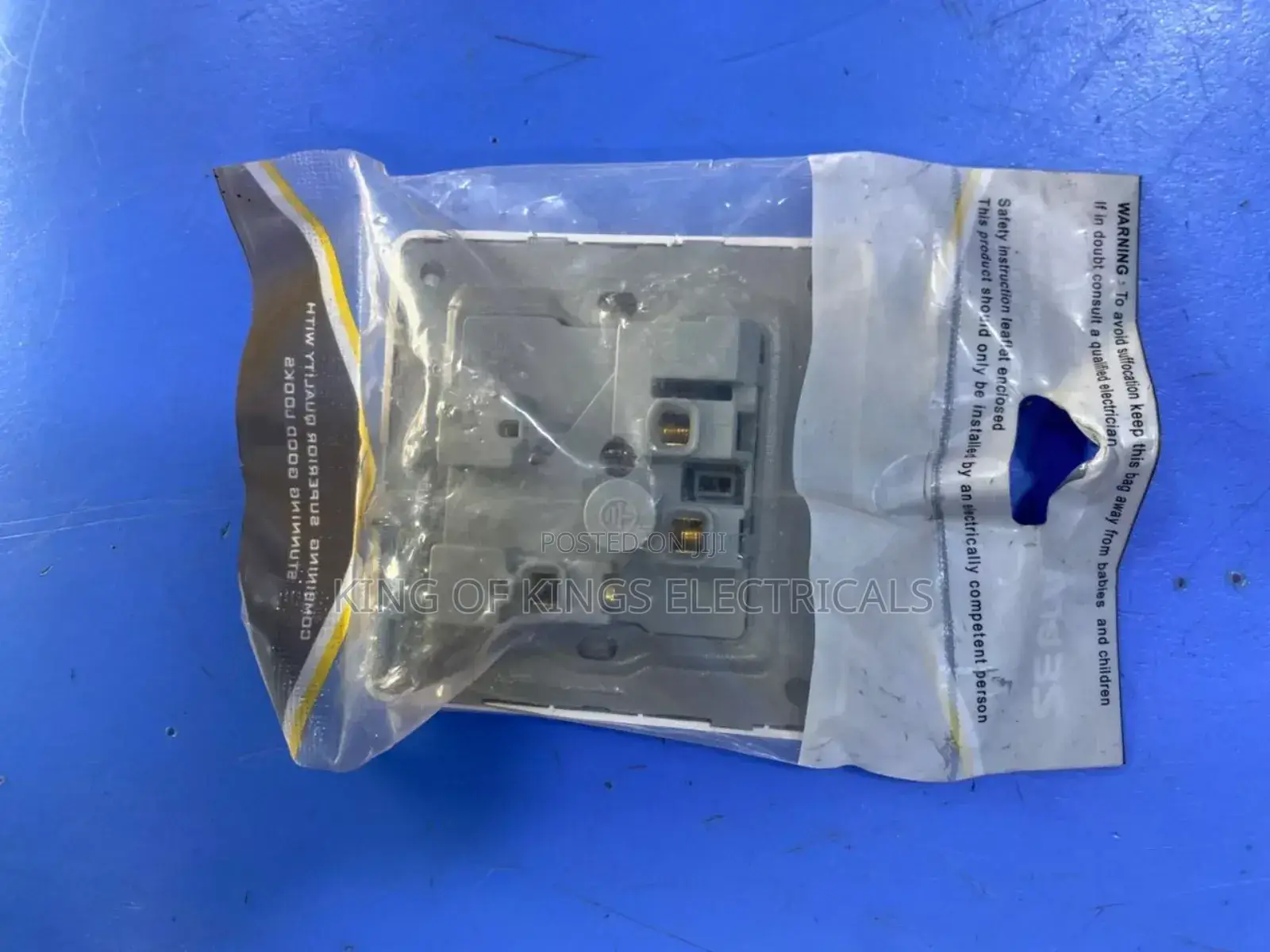 15a Heavy-Duty Socket – Reliable Power for High Load Appliances