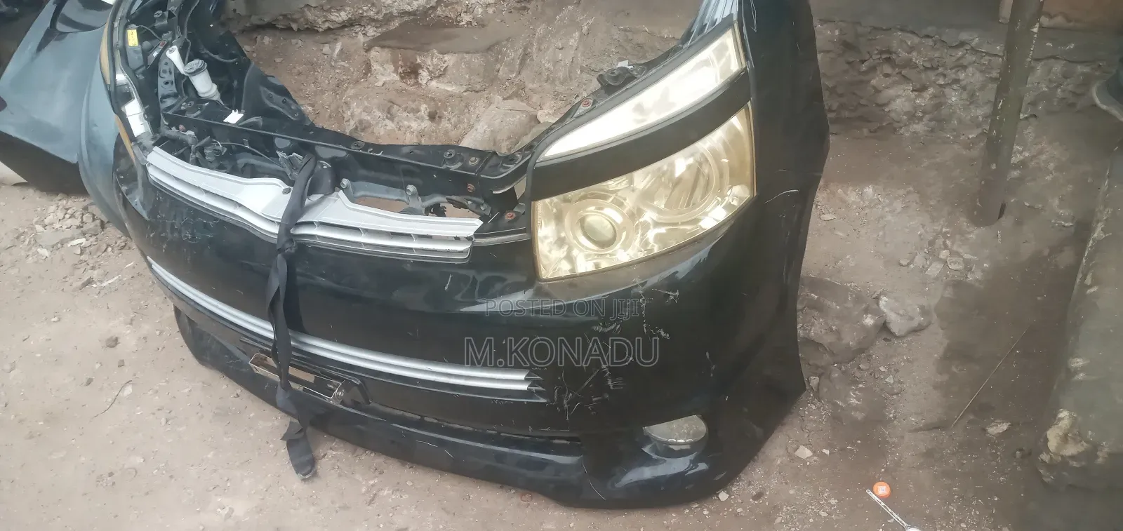Toyota Voxy Front Cut 2007- 2012
