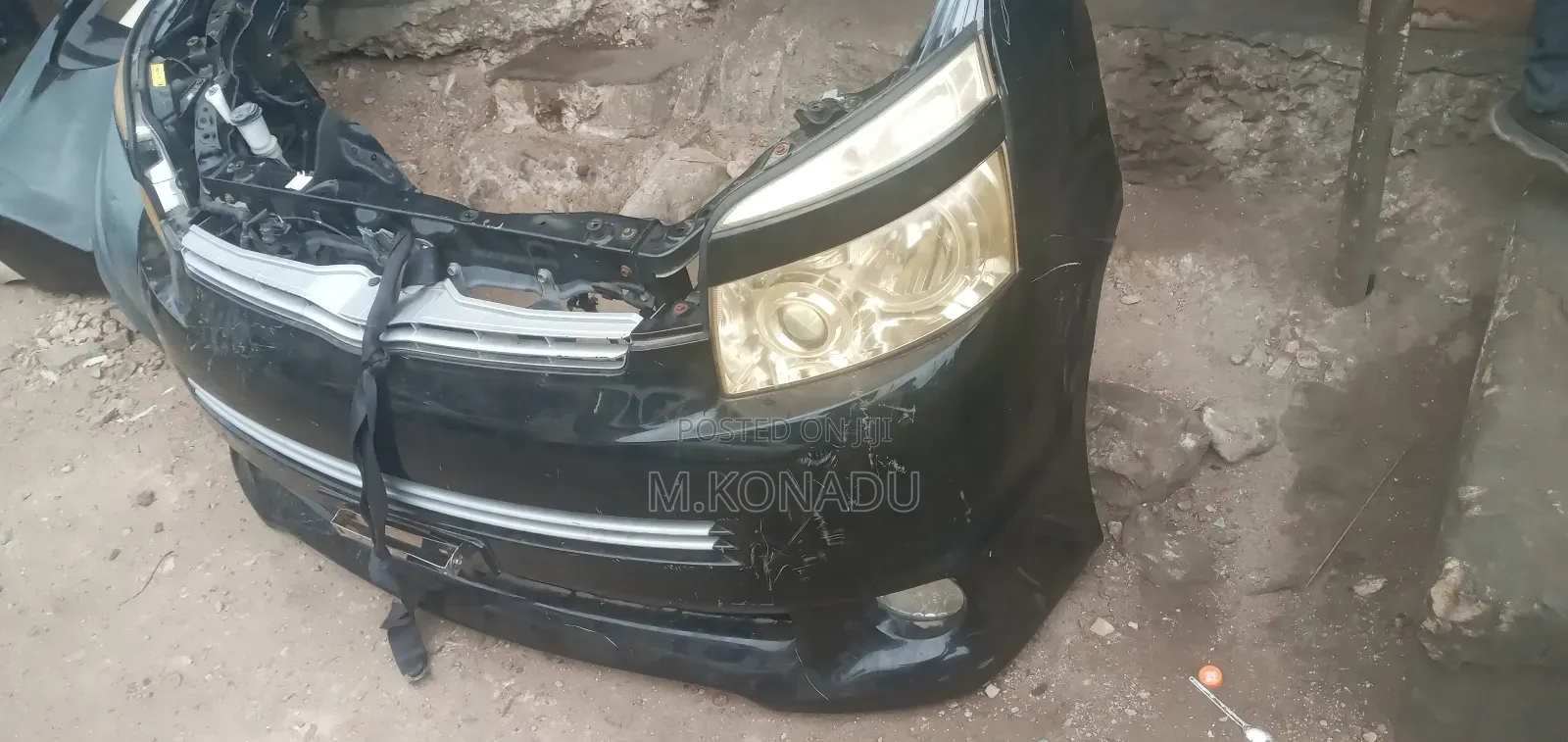 Toyota Voxy Front Cut 2007- 2012