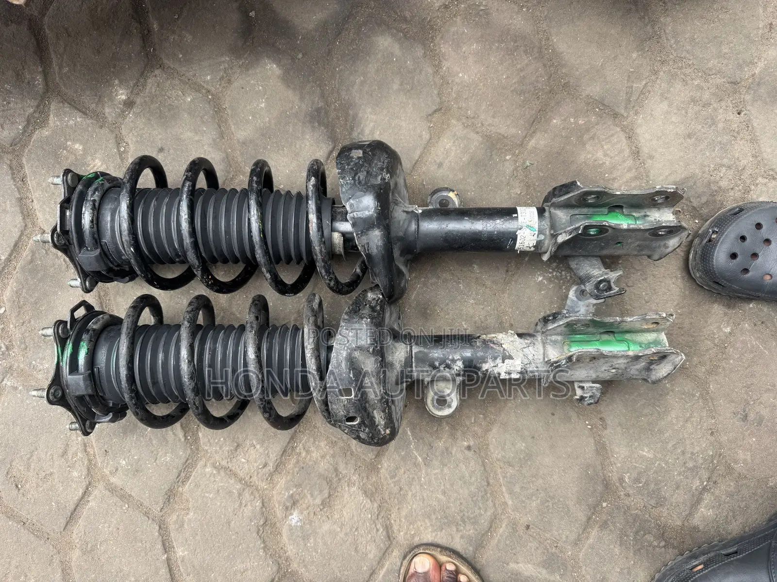 Honda CRV 2012 Front Shocks.