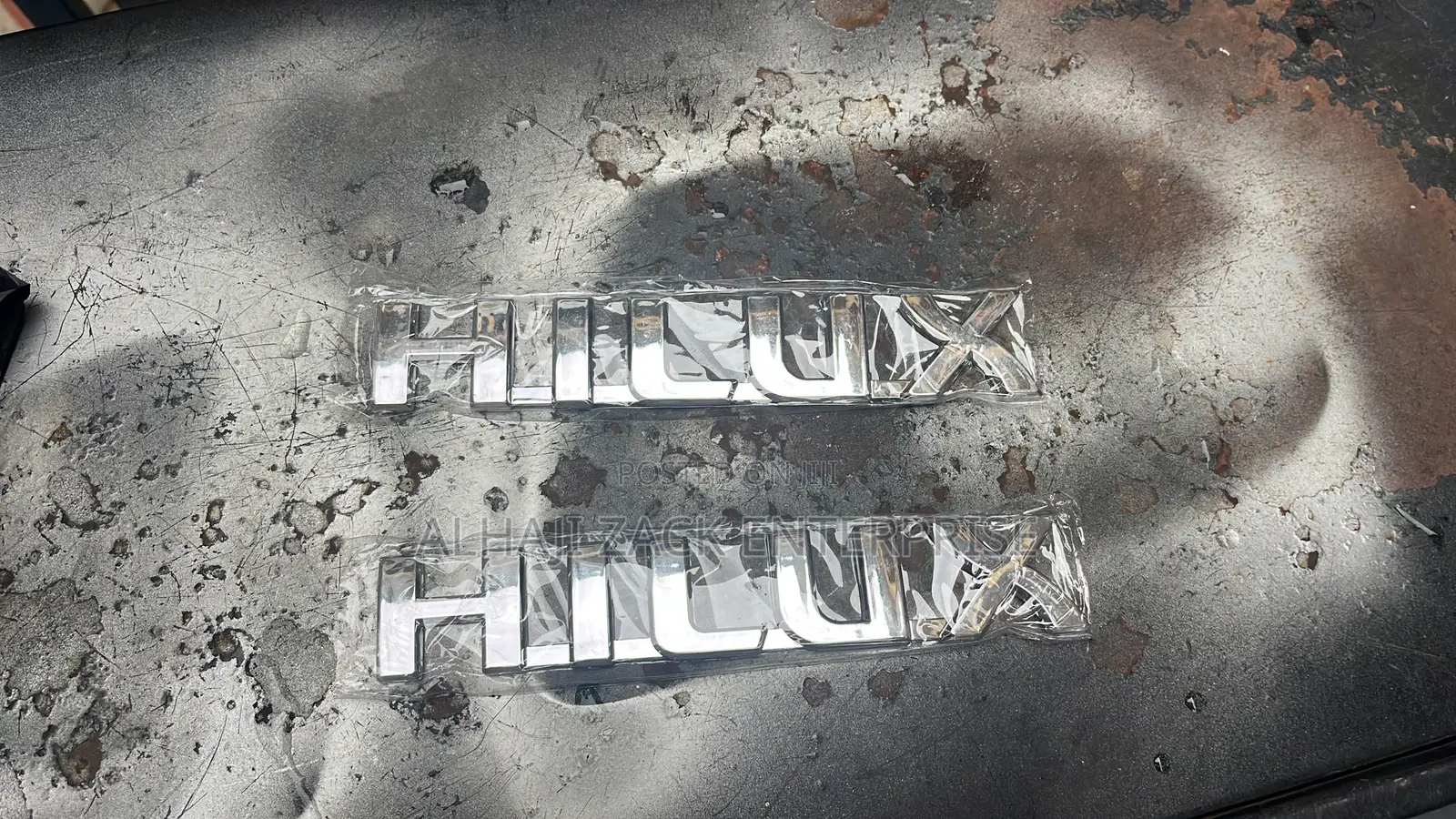Hilux Lettering