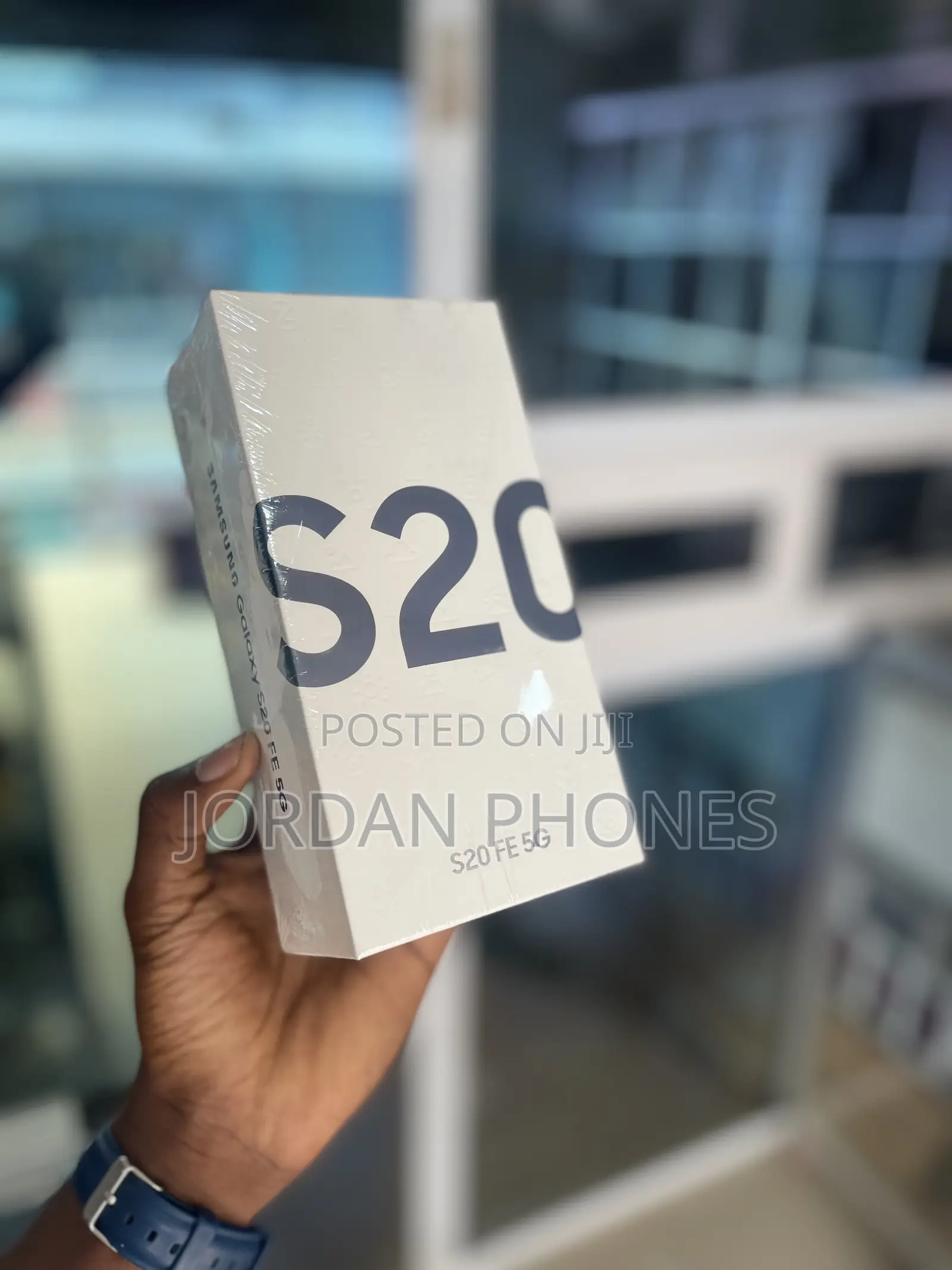 New Samsung Galaxy S20 FE 128 GB Red