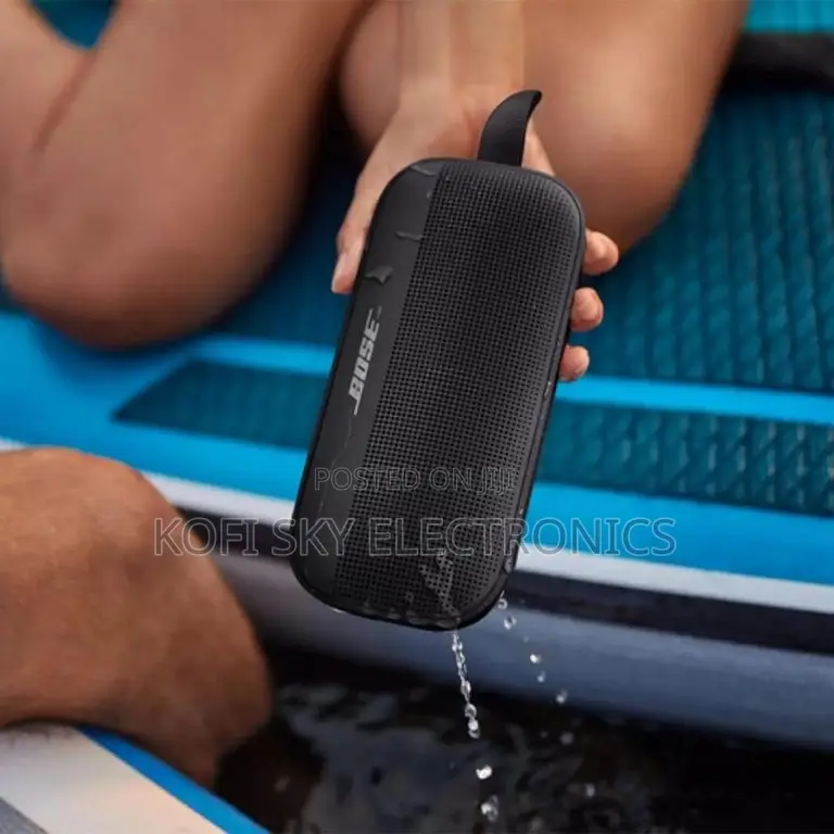Bose Soundlink Flex Portable Bluetooth Speaker Black