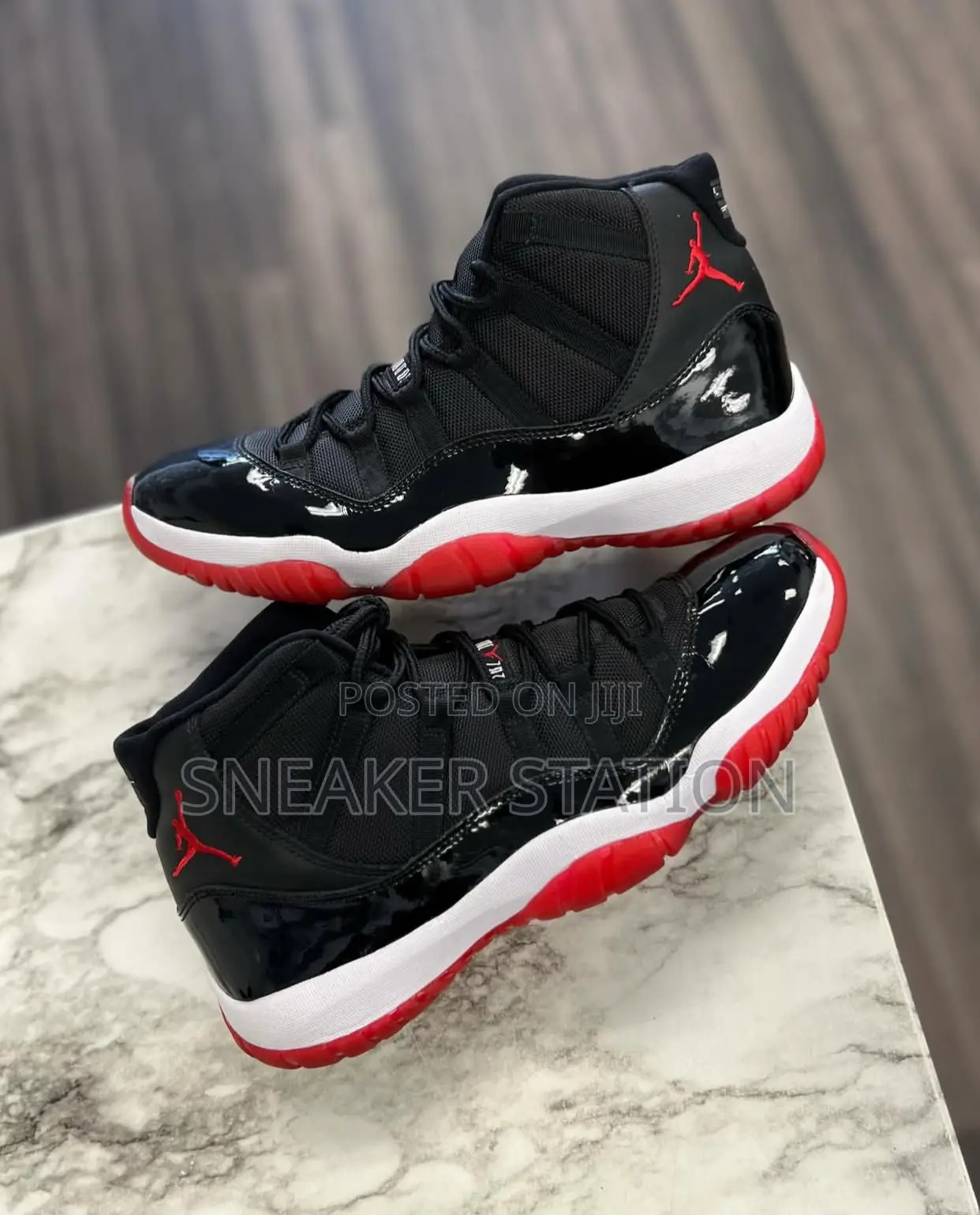 Air Jordan Retro 4 Black/Red