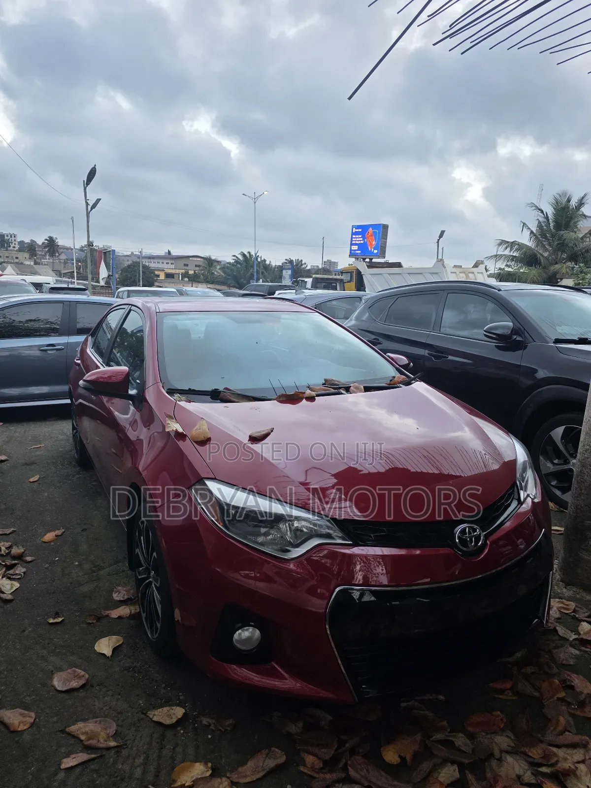 Toyota Corolla S 4dr Sedan (1.8L 4cyl CVT) 2016 Red