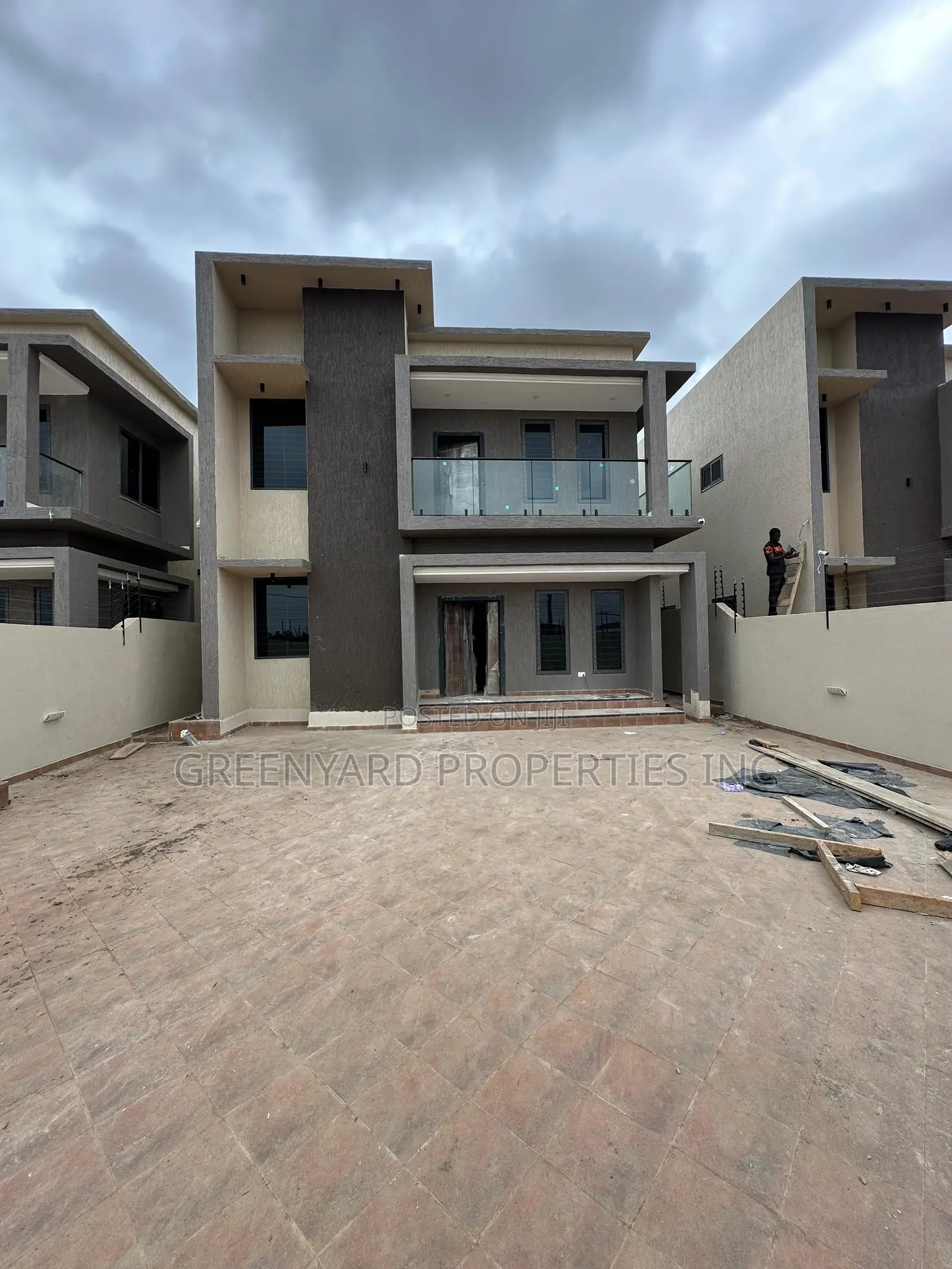 5bdrm House in Hills, East Legon for sale