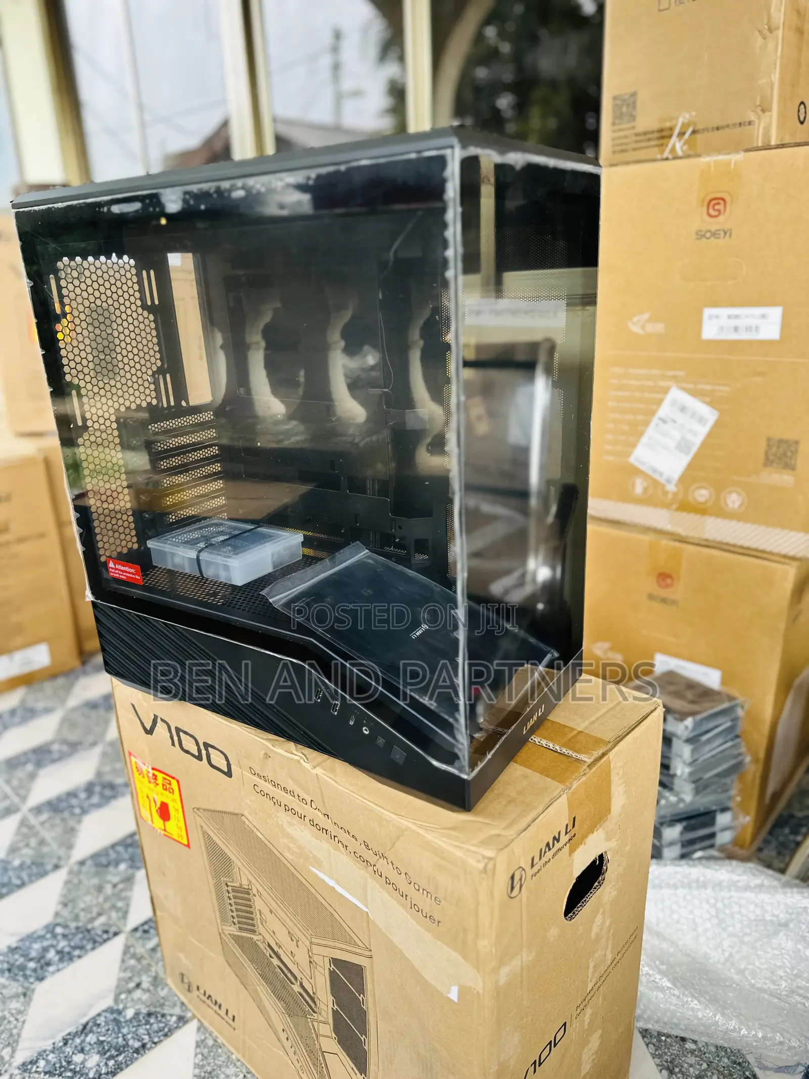 Lian Li V100 Atx Mid-tower Pc Case