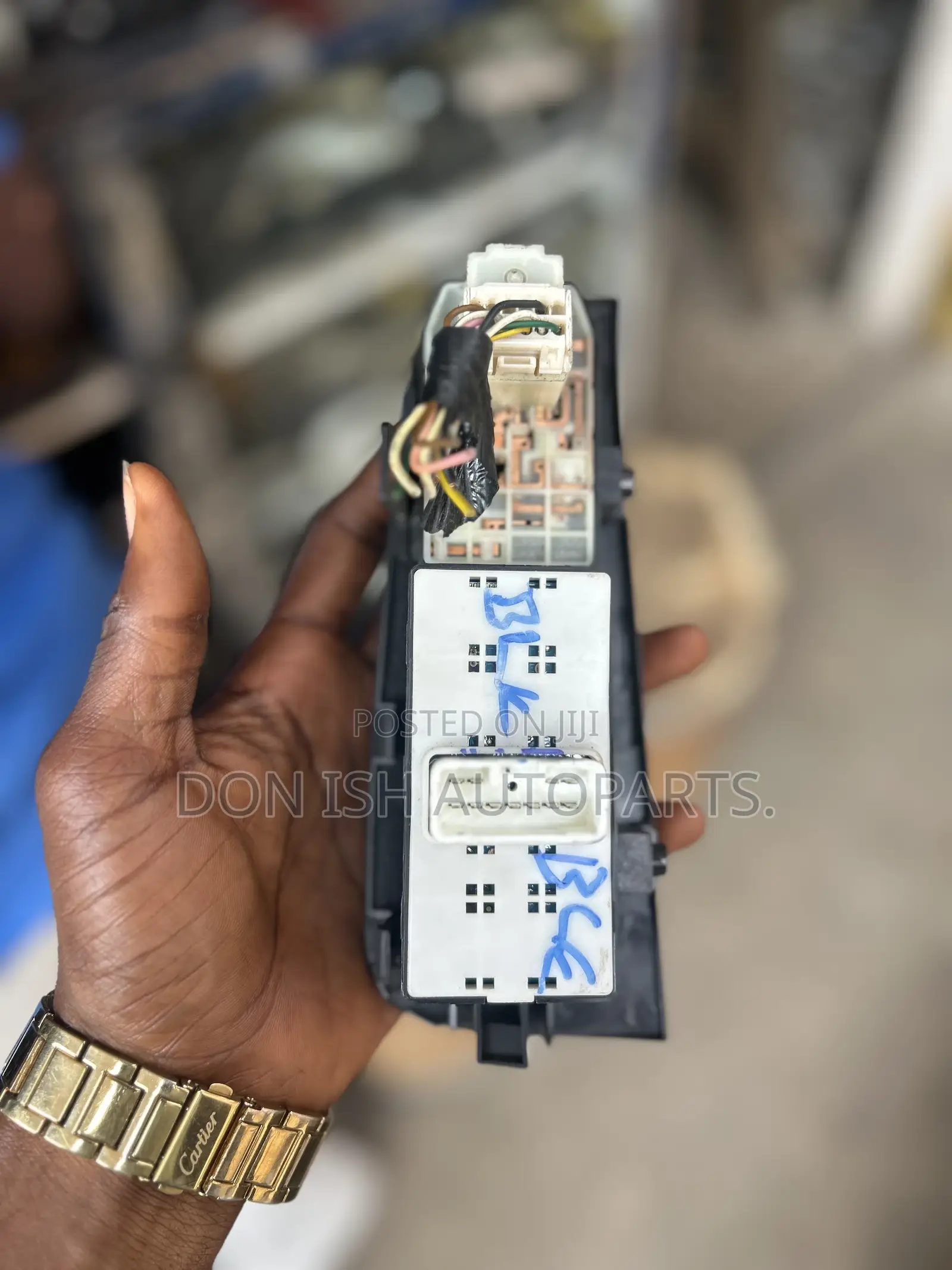 Hyundai H1(Starex) Power Window Switch