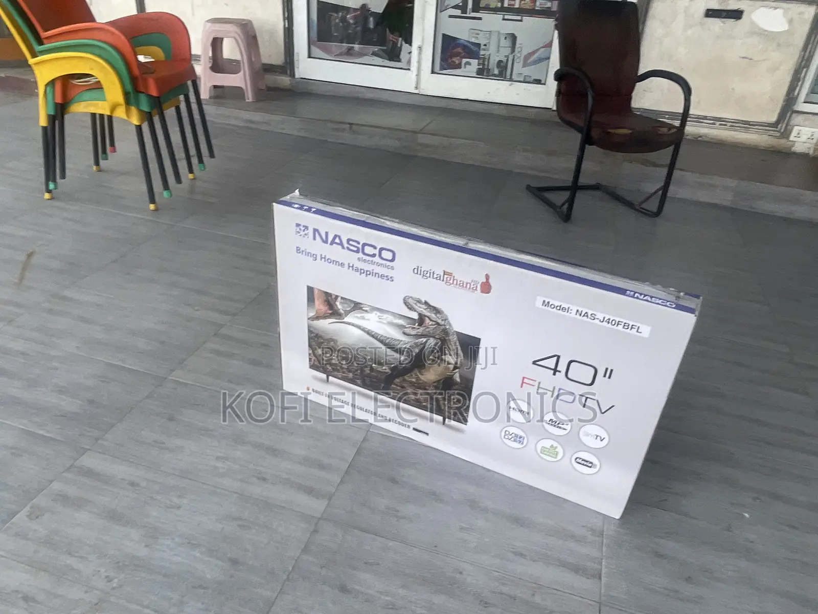 Built in Mpeg4 Decoder + Free Wall Bracket Nasco 32inches Tv