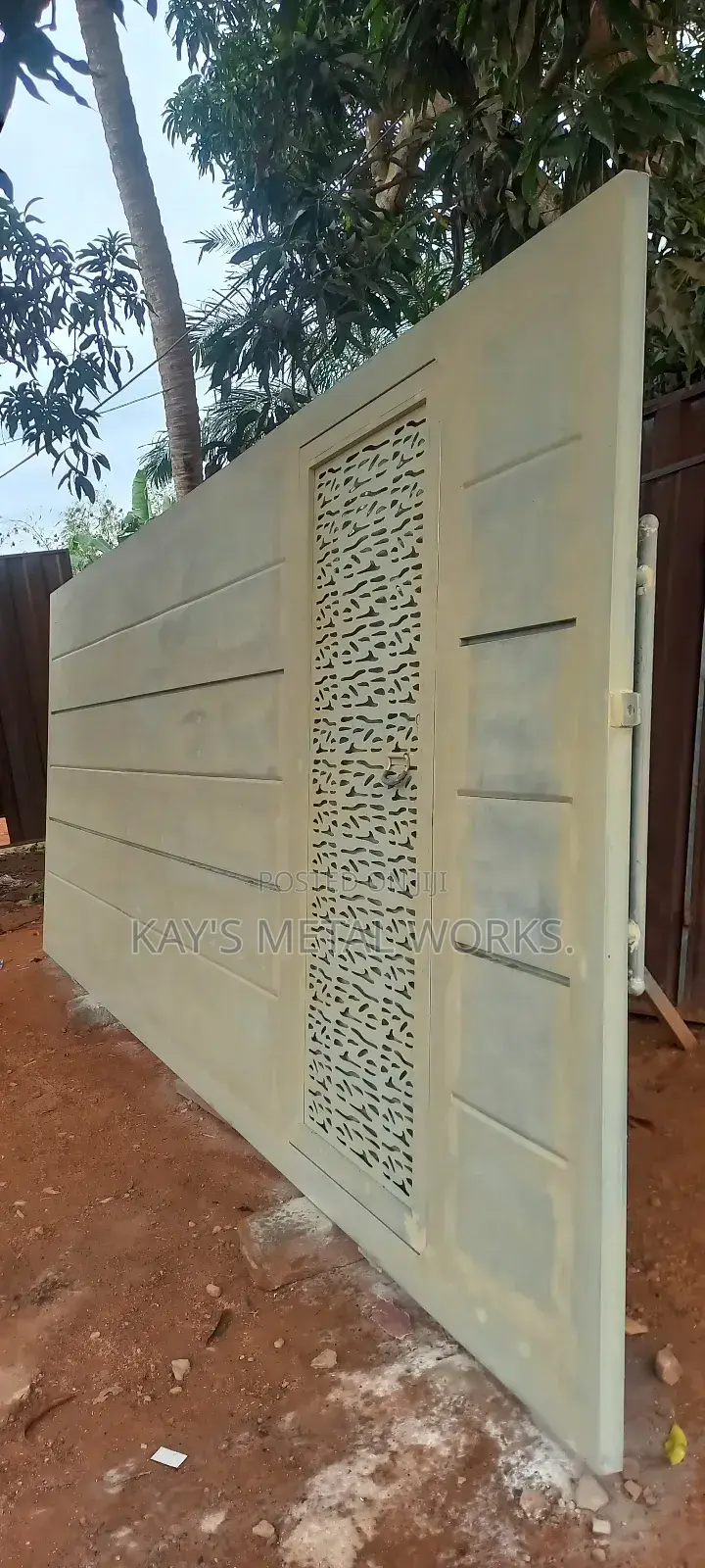 Double White Design Gate