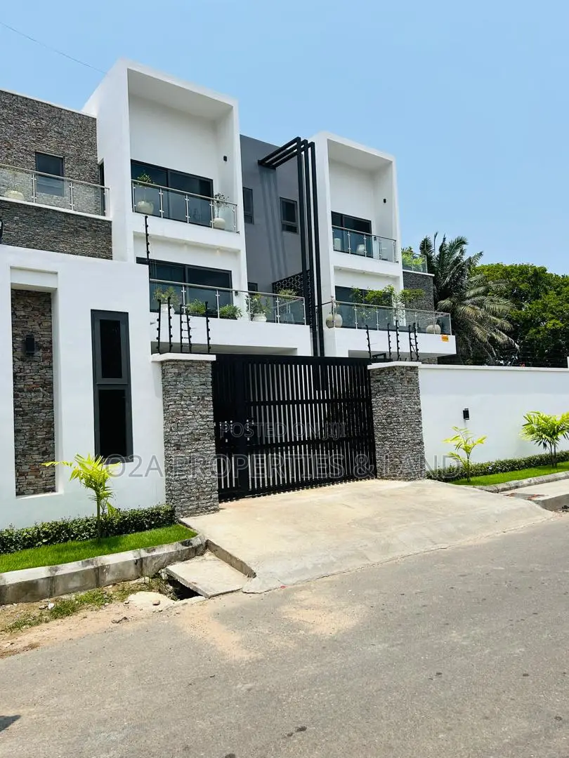 4bdrm House in Labone for sale