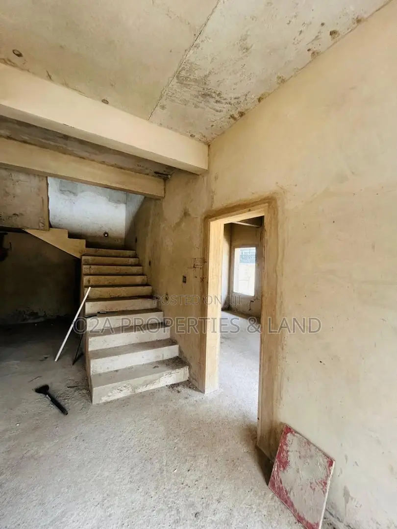 4bdrm House in Labone for sale