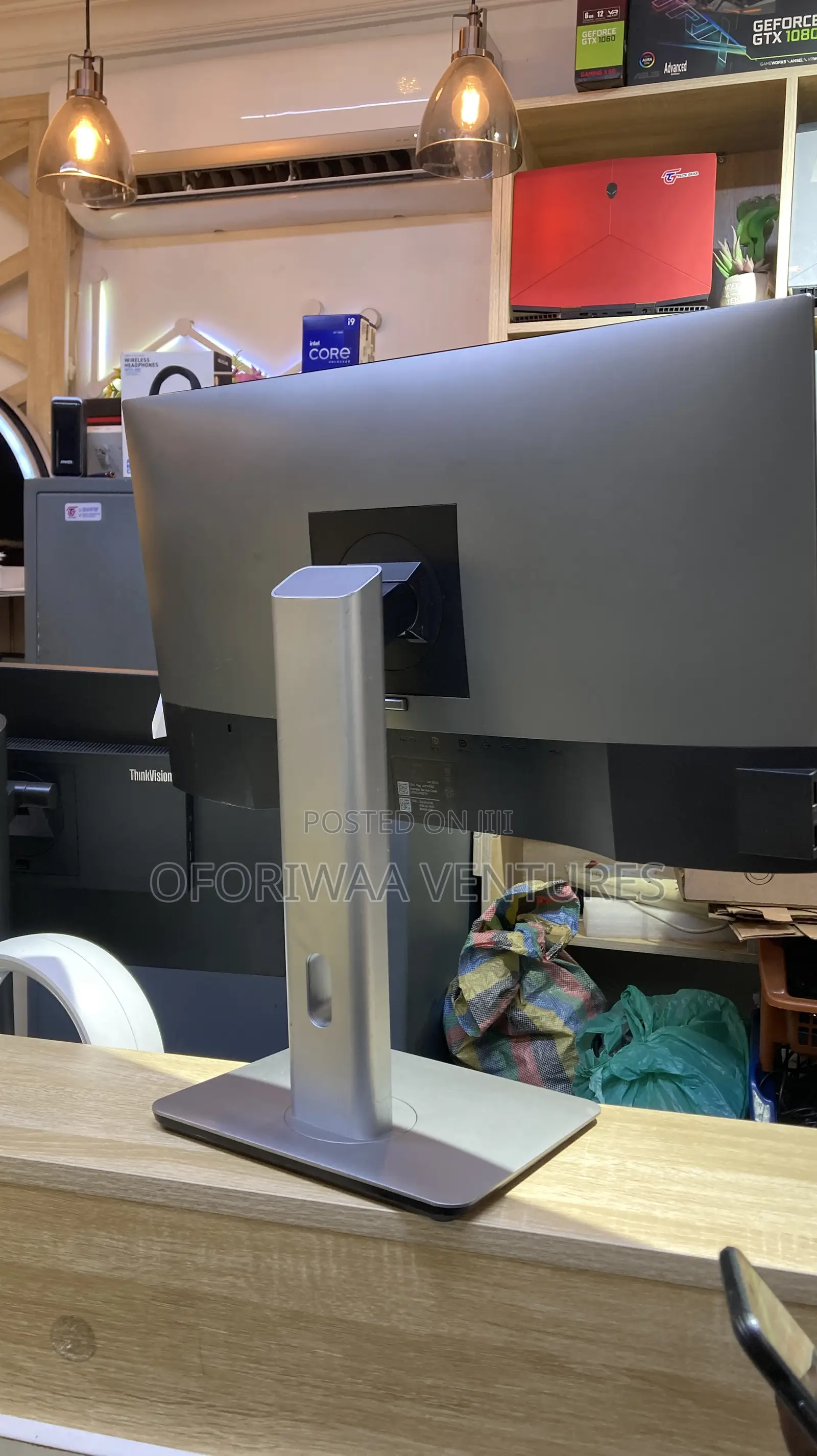 Dell 24" Ultrasharp FHD U2419h Ips Led Hdmi Dp Monitor 4td4g