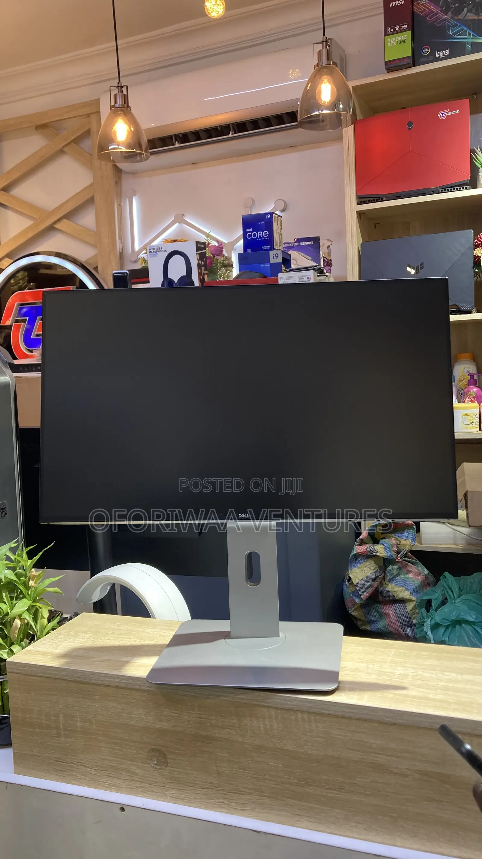 Dell 24" Ultrasharp FHD U2419h Ips Led Hdmi Dp Monitor 4td4g