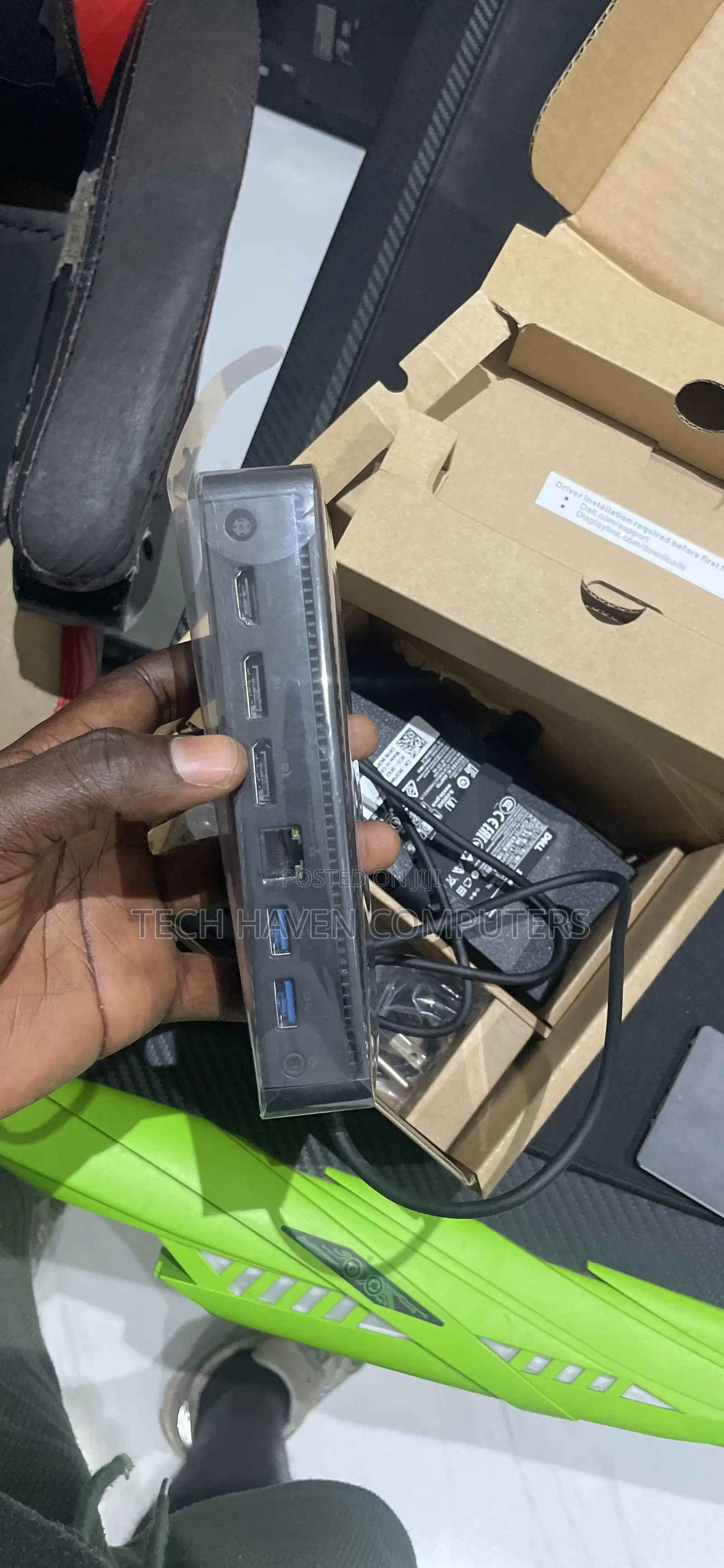 Brand New Dell D6000 Docking Station