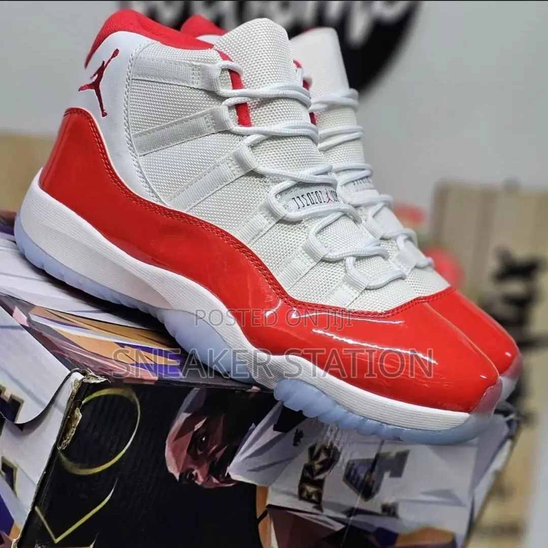 Air Jordan Retro 11 Cherry