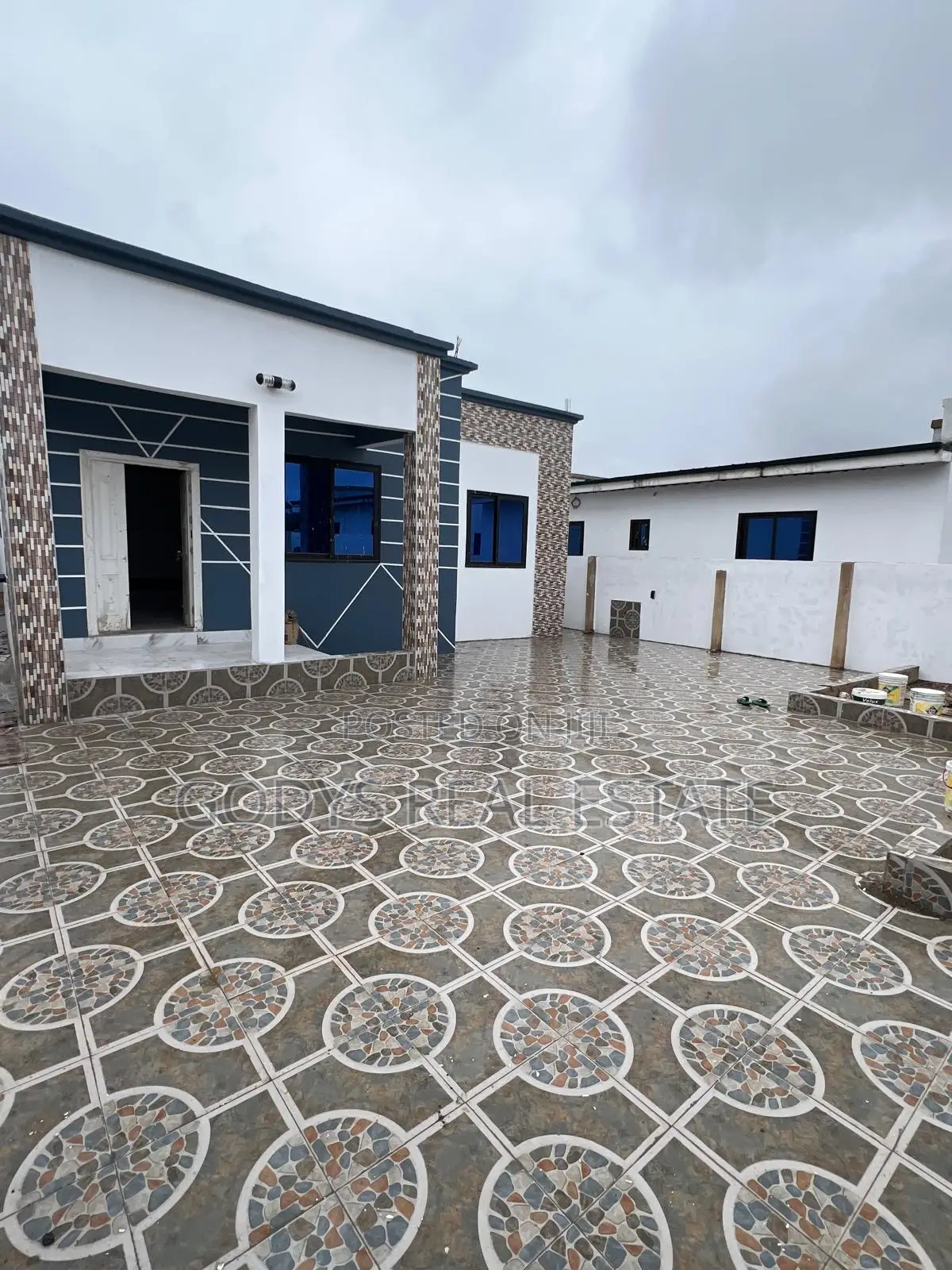 3bdrm House in Adade, Kasoa for sale