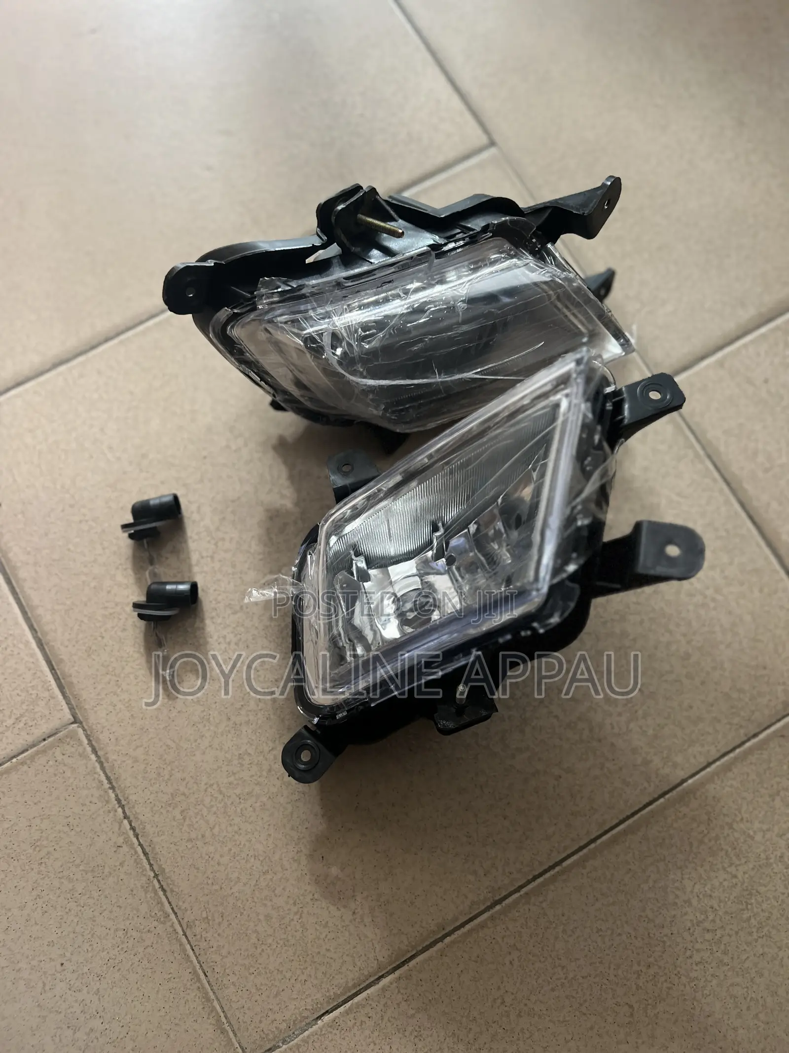Kia Ria Fog Light With Cover and Bulb 2009 to 2012