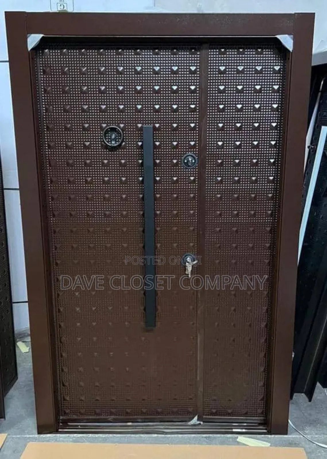 Heavy Duty Defender 01