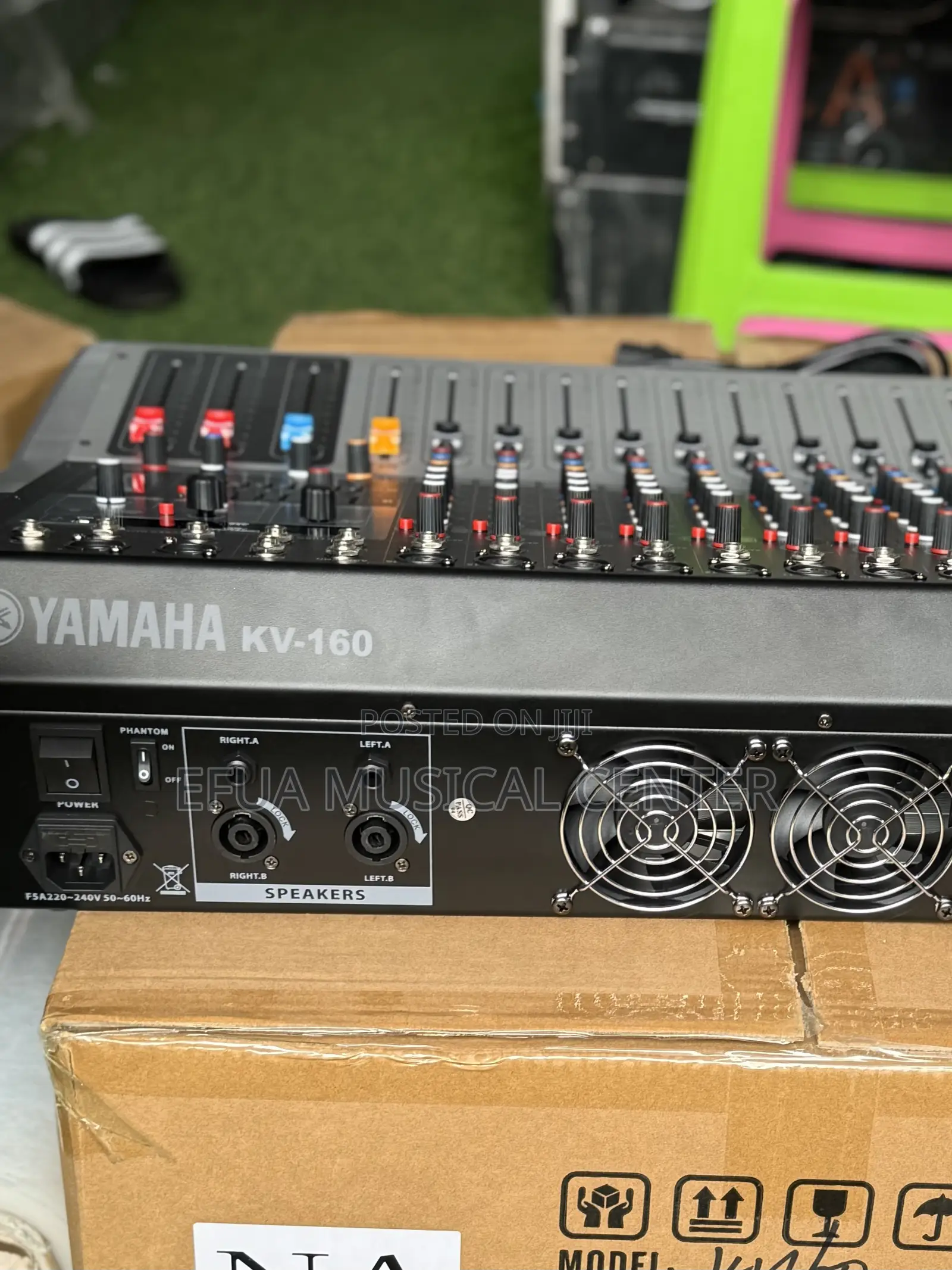 Yamaha 16 Channel Kv Mixer