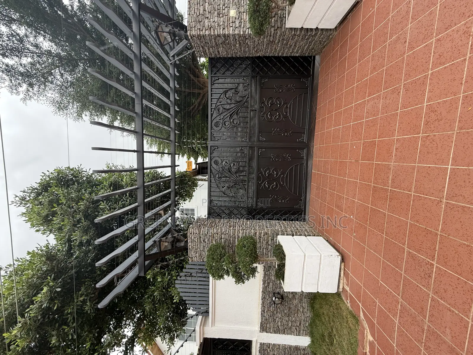 5bdrm Mansion in American House, East Legon for sale