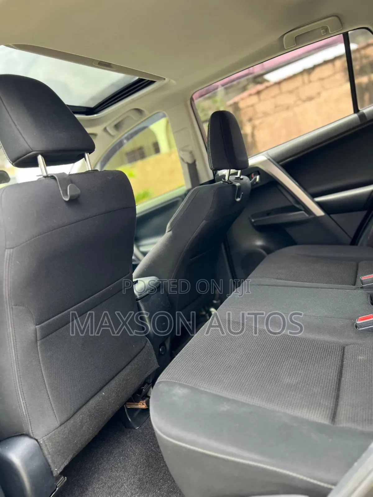 Toyota RAV4 XLE AWD (2.5L 4cyl 6A) 2017 Gray
