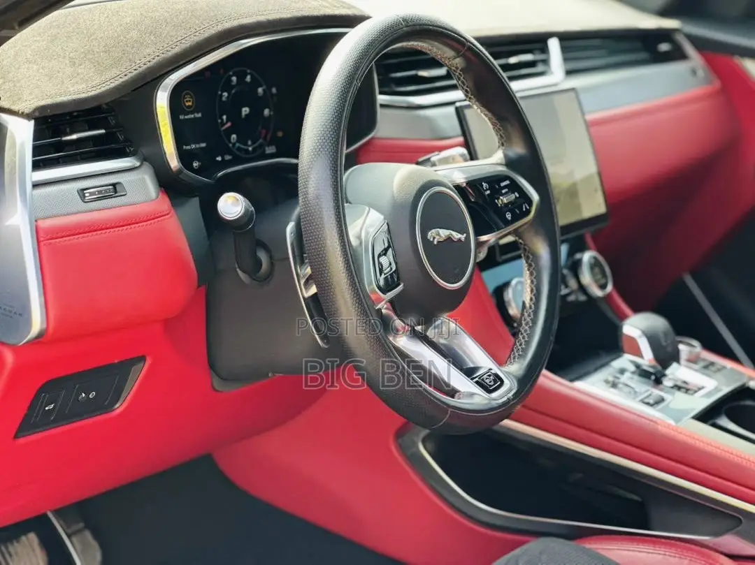 Jaguar F-Pace SVR 2022 Matt Black
