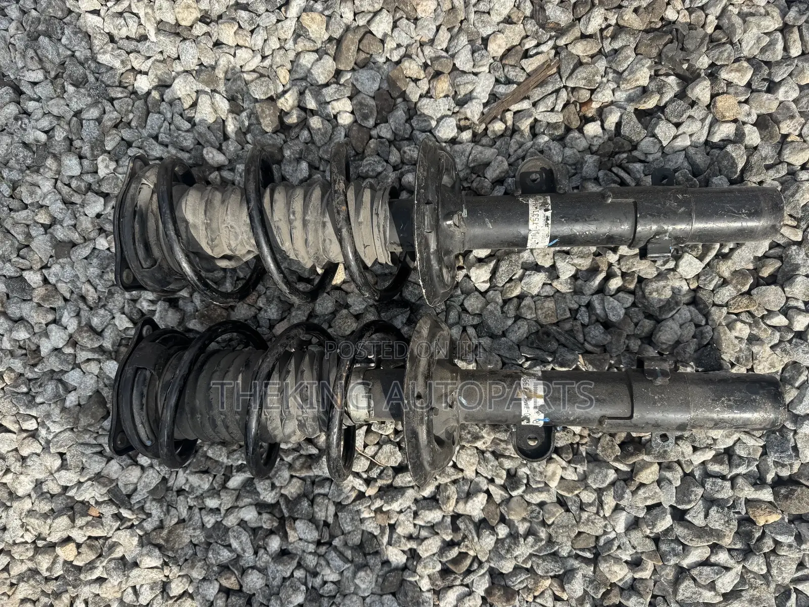 Honda CRV 2017,2018,2019,2020 Front Shocks.