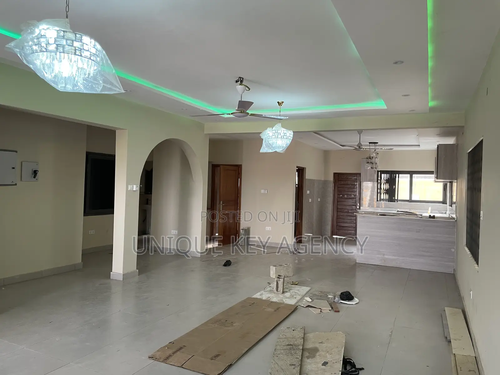 3bdrm Apartment in Unique Key Agency, Manet Junction for rent