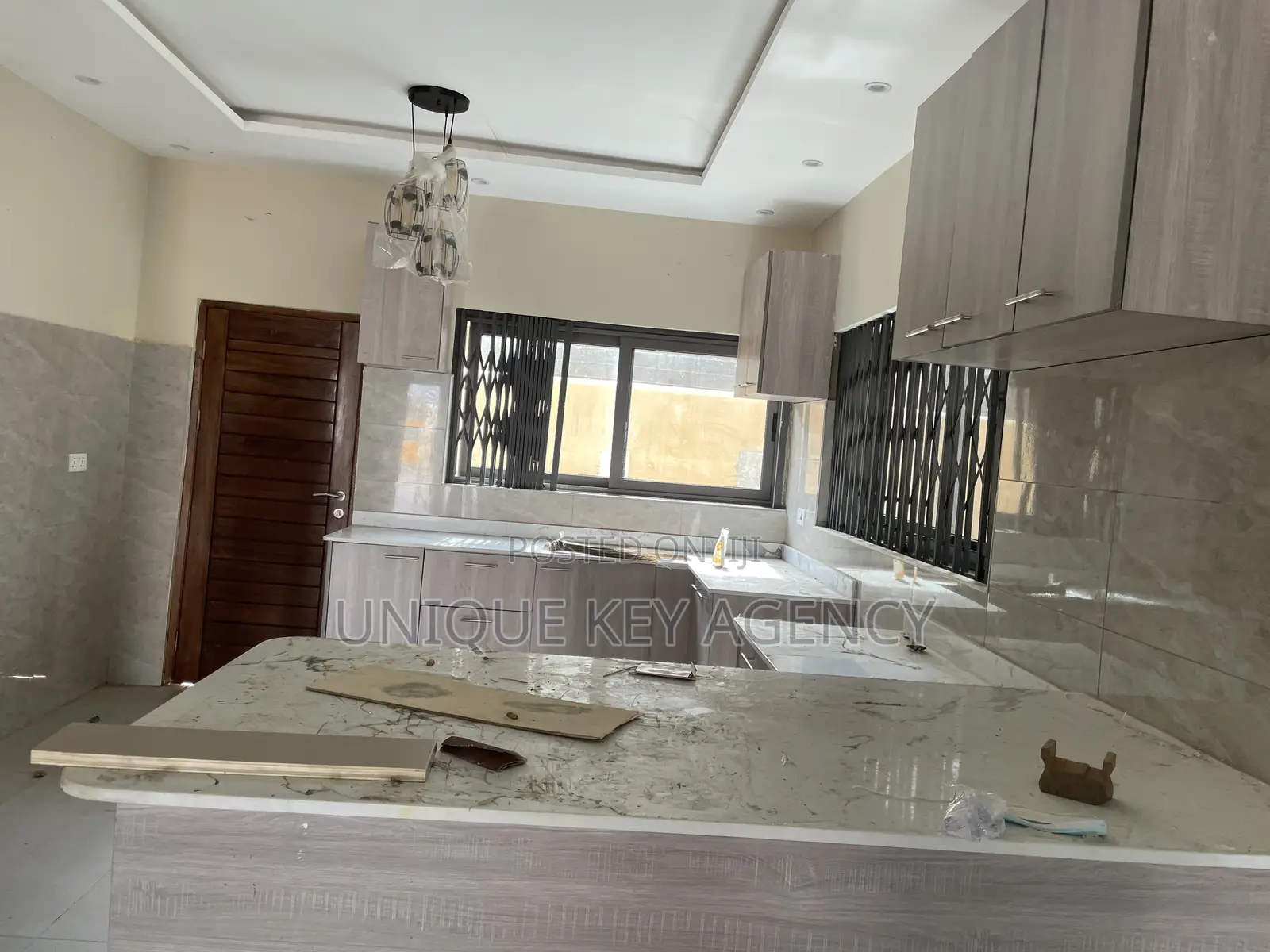 3bdrm Apartment in Unique Key Agency, Manet Junction for rent